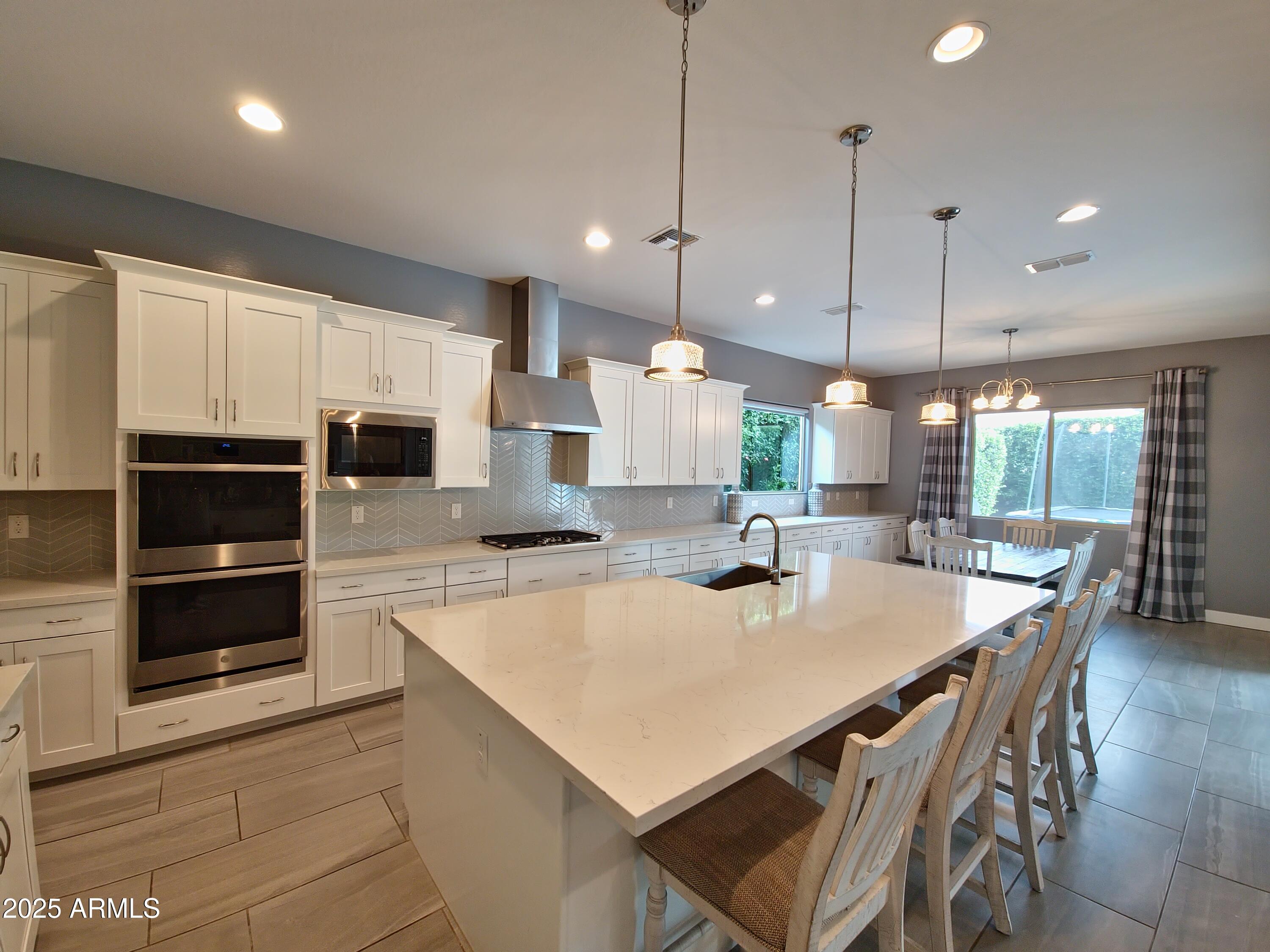 9187 W PARKSIDE Lane