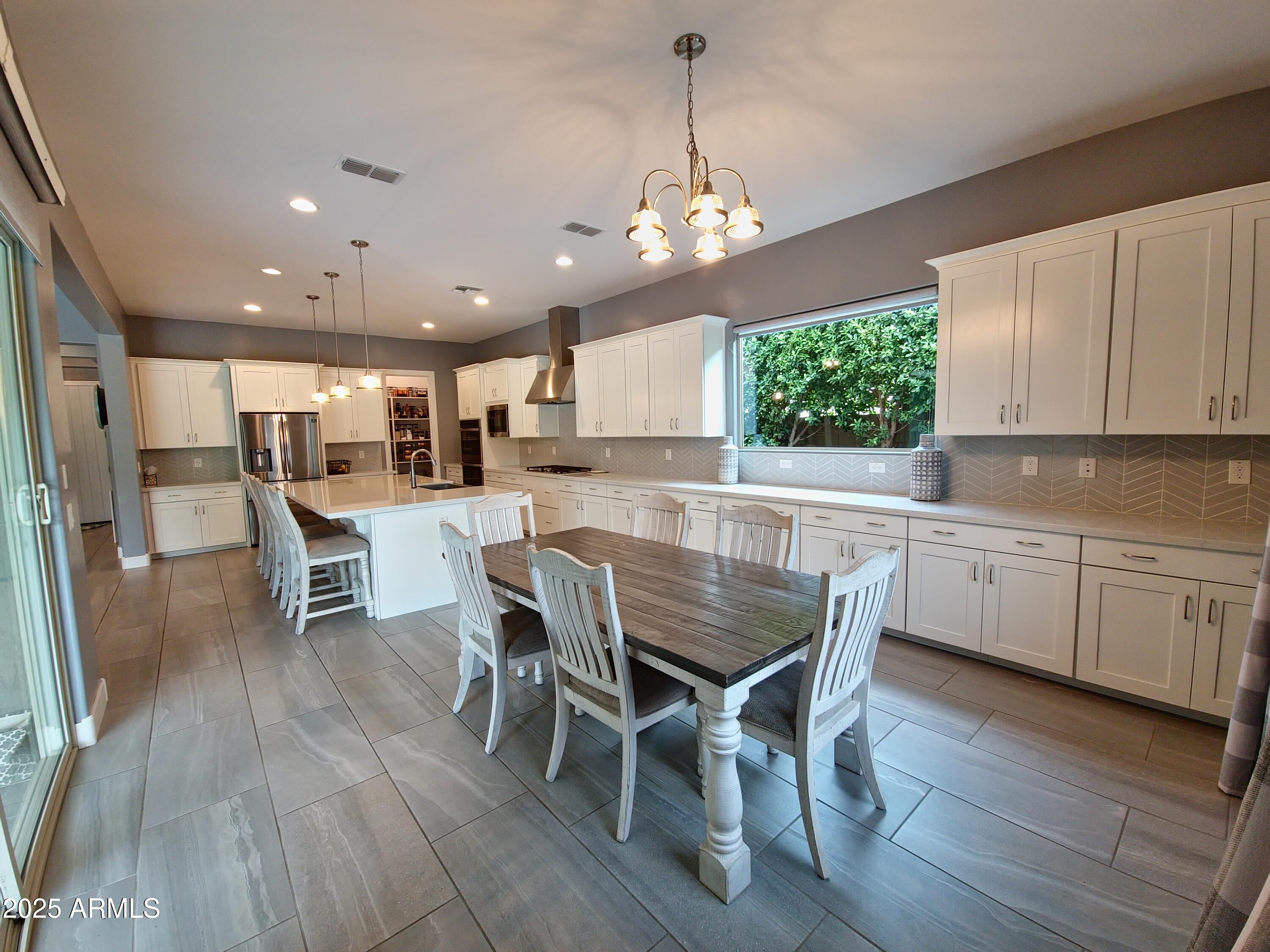 9187 W PARKSIDE Lane