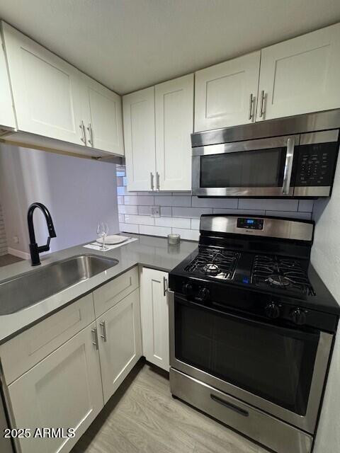 2250 W Glendale Avenue 1