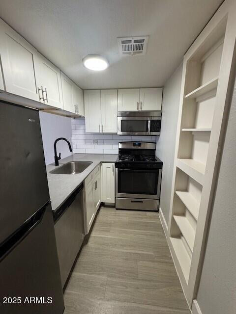 2250 W Glendale Avenue 1