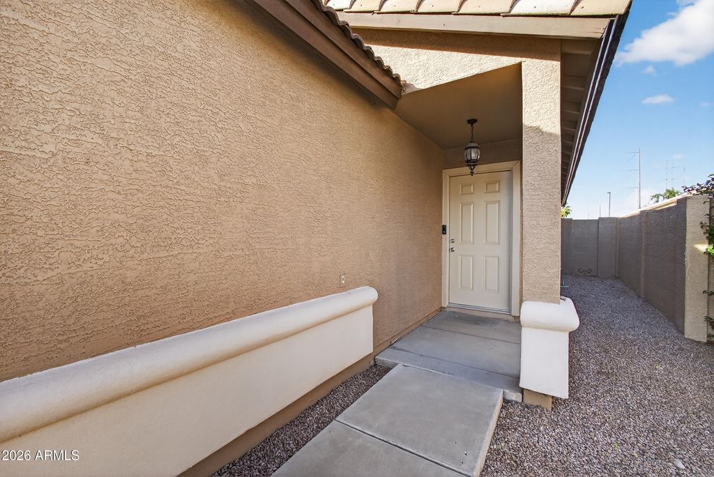 Photo of 374 N Ocean Drive, Gilbert, AZ 85233 (MLS # 6976285)