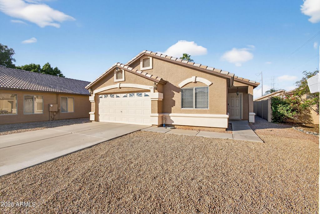 Photo of 374 N Ocean Drive, Gilbert, AZ 85233 (MLS # 6976285)