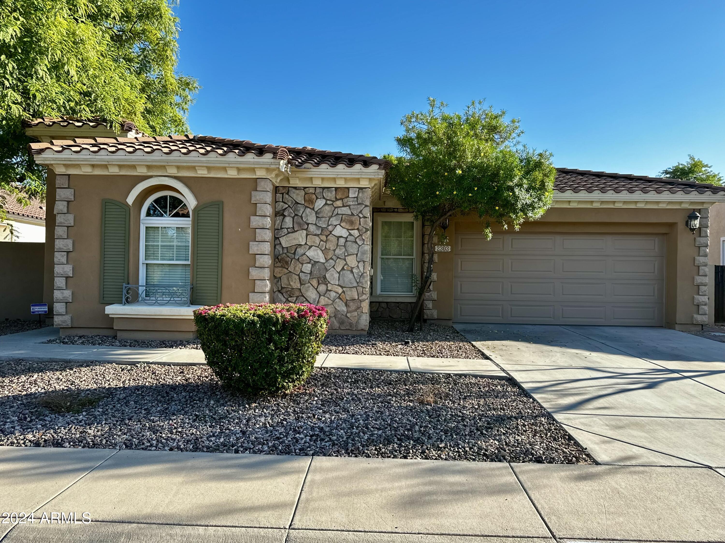 2303 E Dogwood Drive