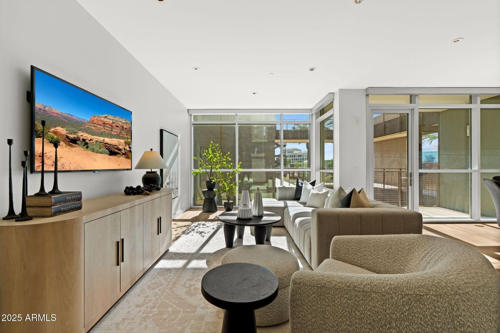 Photo of 4739 N Scottsdale Road #H2002, Scottsdale, AZ 85251 (MLS # 6934692)