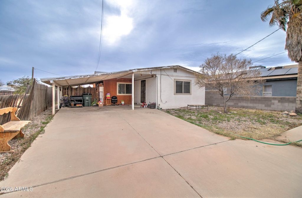 Photo of 317 W 1st Avenue, Casa Grande, AZ 85122 (MLS # 6985471)