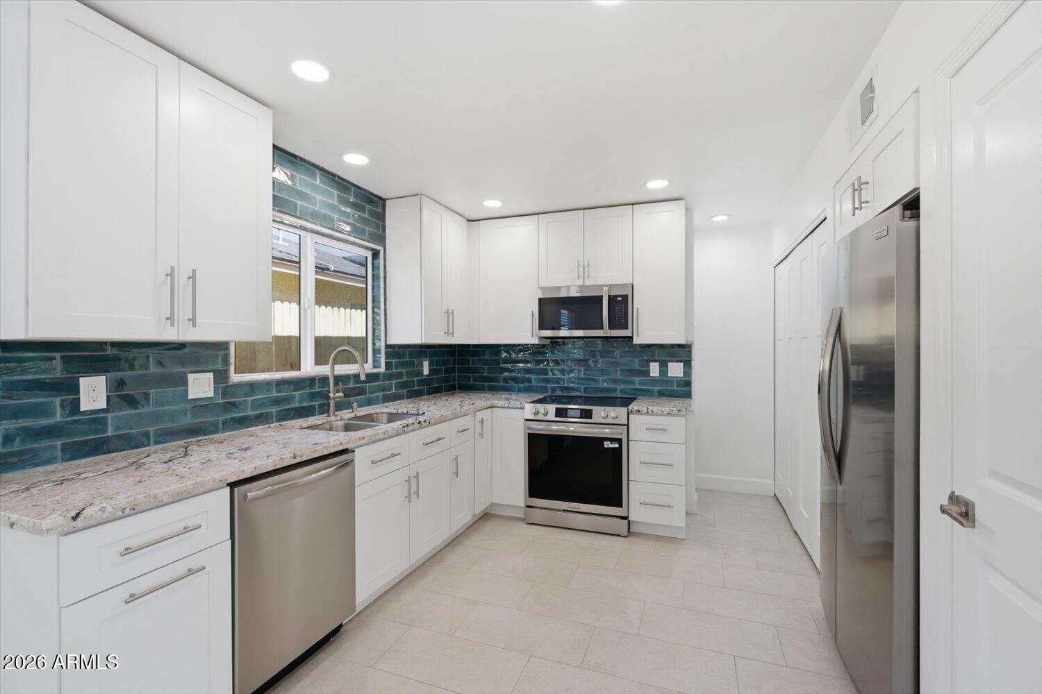 619 E Jensen Street 58