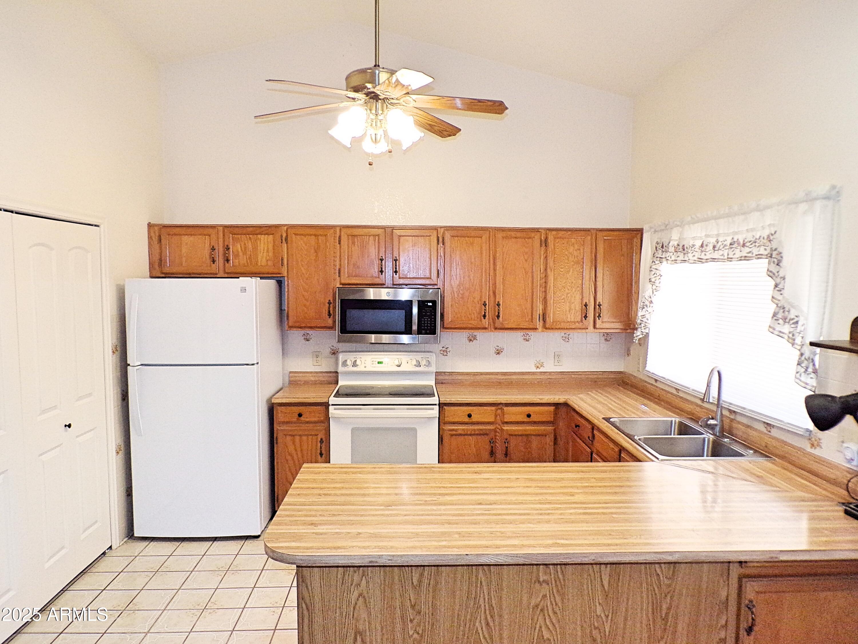 3448 E BLUE BIRD Drive