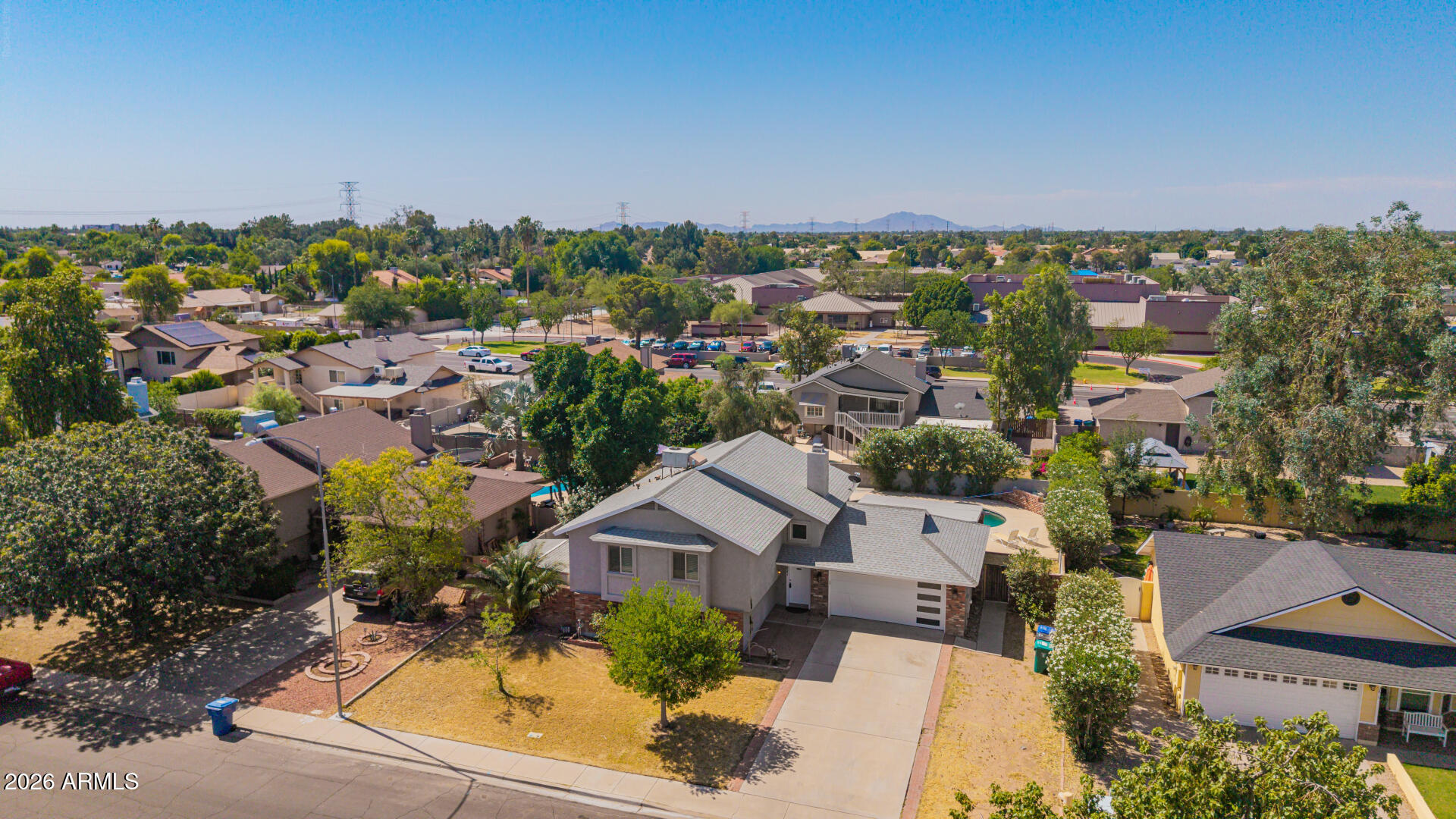 3821 E DELTA Avenue
