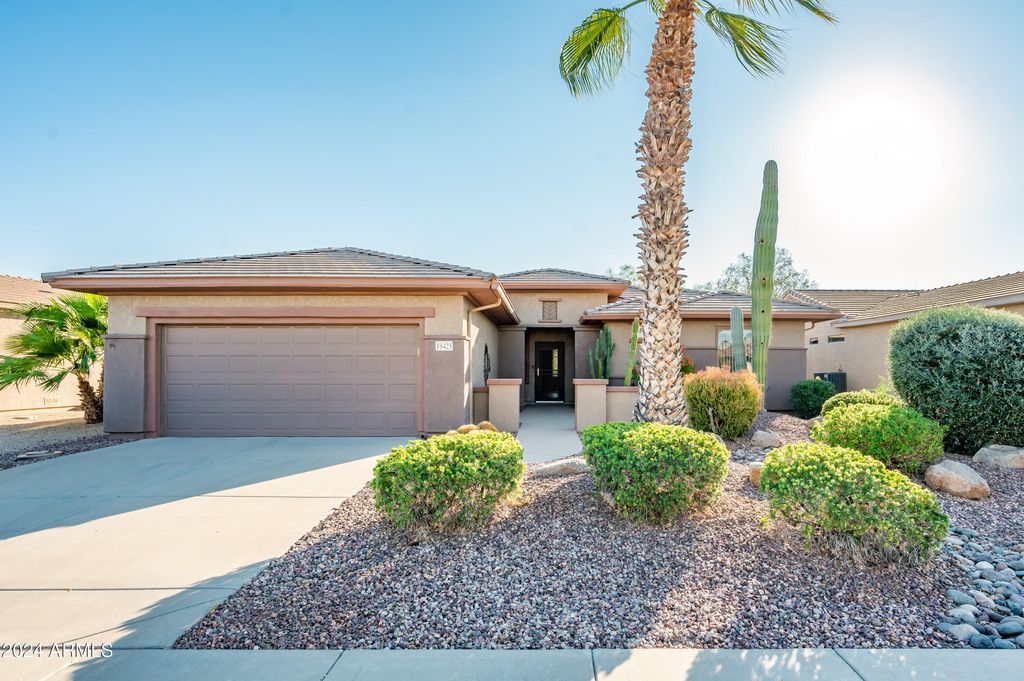 Photo of 19425 N Guardian Lane, Surprise, AZ 85387 (MLS # 6935396)