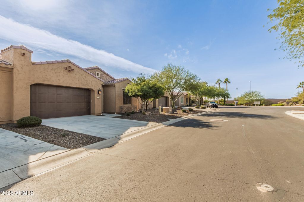 Photo of 16937 W Holly Street, Goodyear, AZ 85395 (MLS # 6960690)