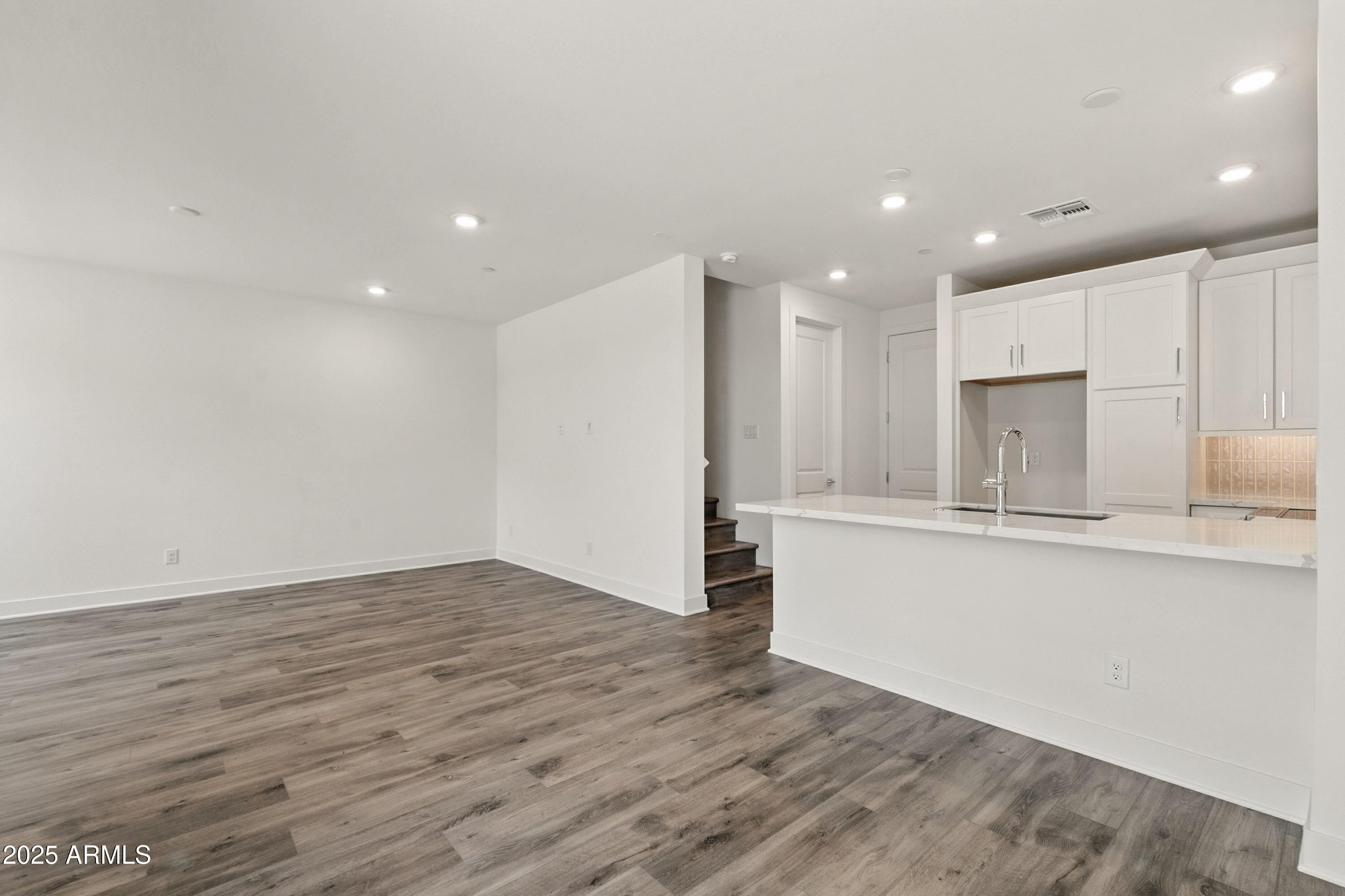 11300 N CASA DEGA Drive 1090