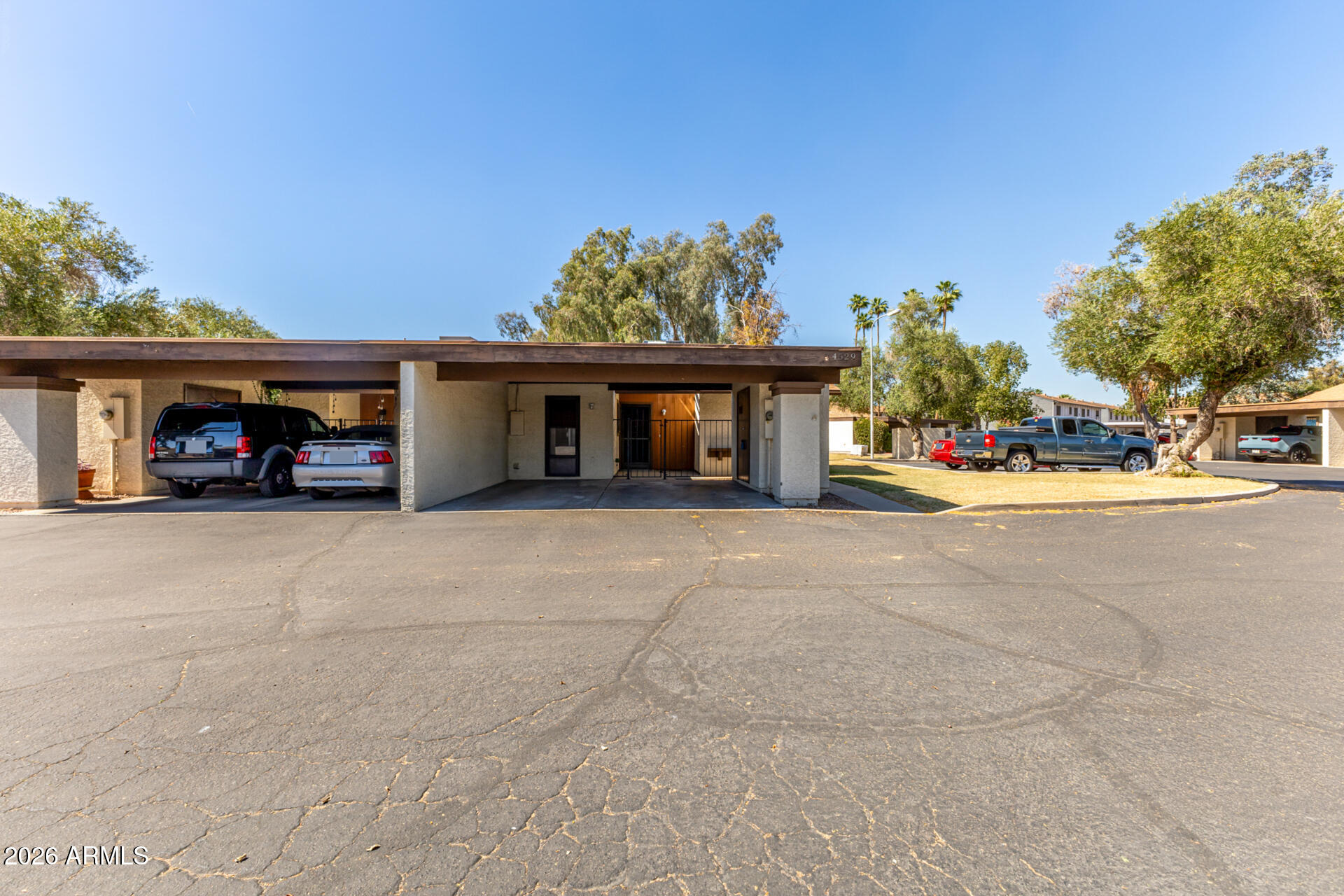 4529 W MCLELLAN Road