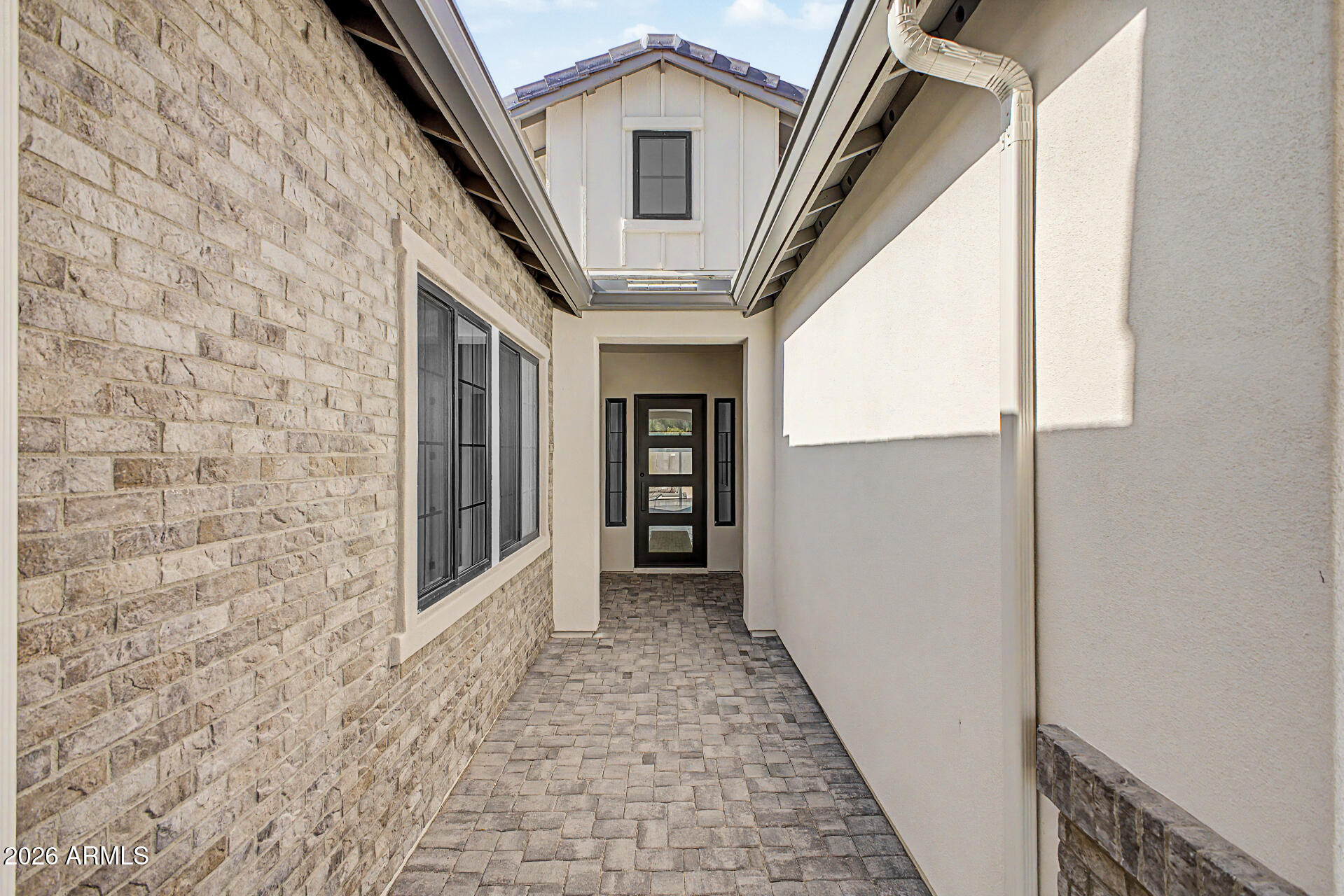 2643 E VIRGINIA Street