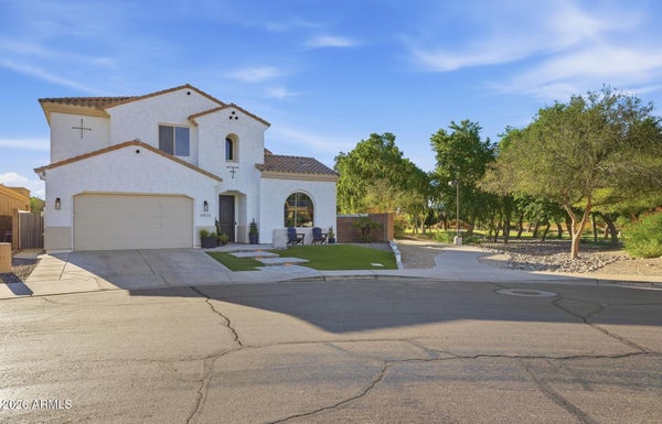 6932 S BLACK HILLS WAY, CHANDLER, AZ 85249 - Image 2ee971e1e99074cbc652ff2e252d21b3/3017119494