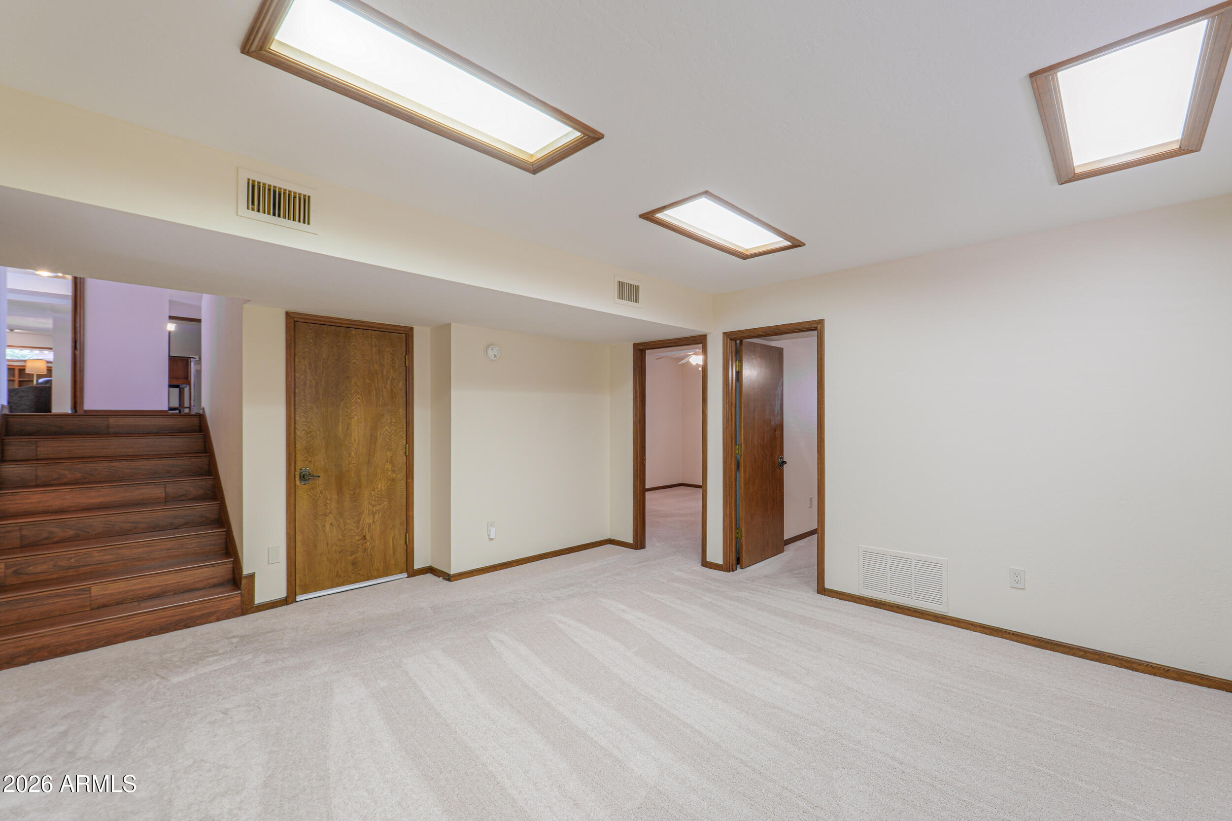 ROUND VALLEY ESTATES - Residential