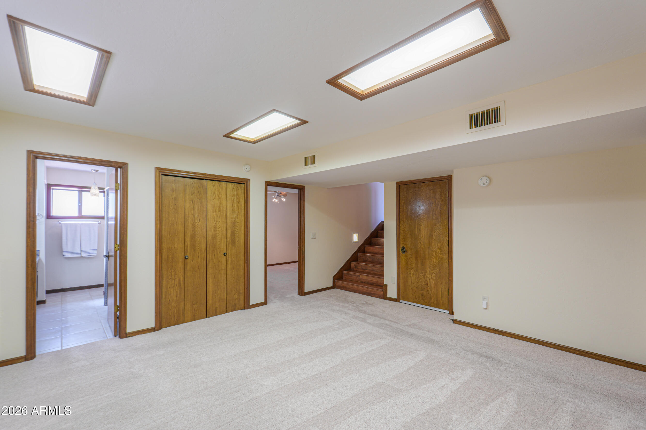 ROUND VALLEY ESTATES - Residential