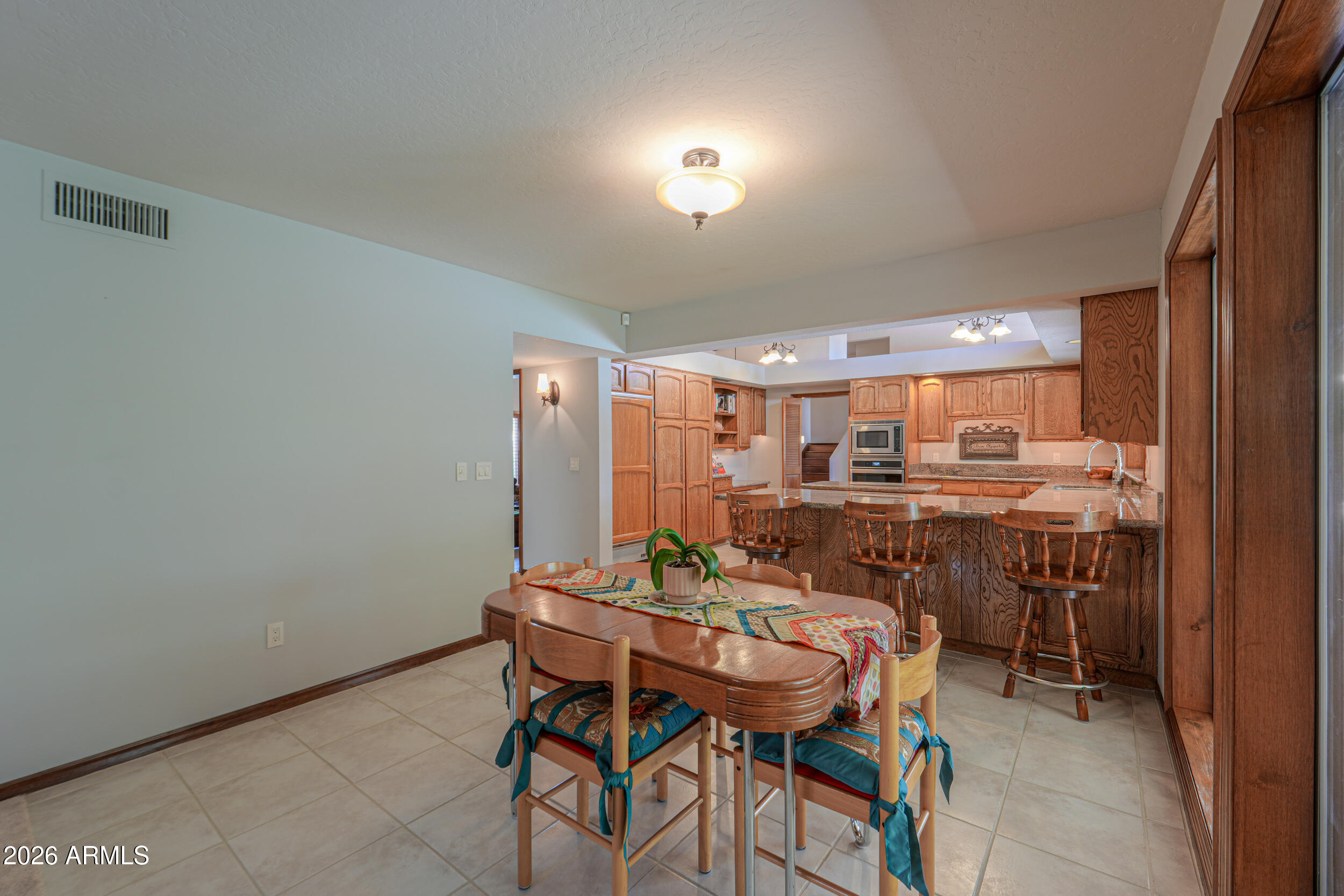 ROUND VALLEY ESTATES - Residential