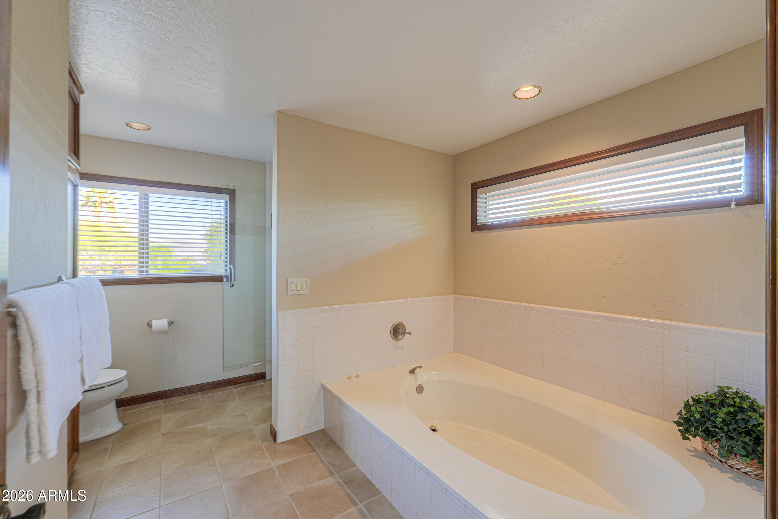 ROUND VALLEY ESTATES - Residential