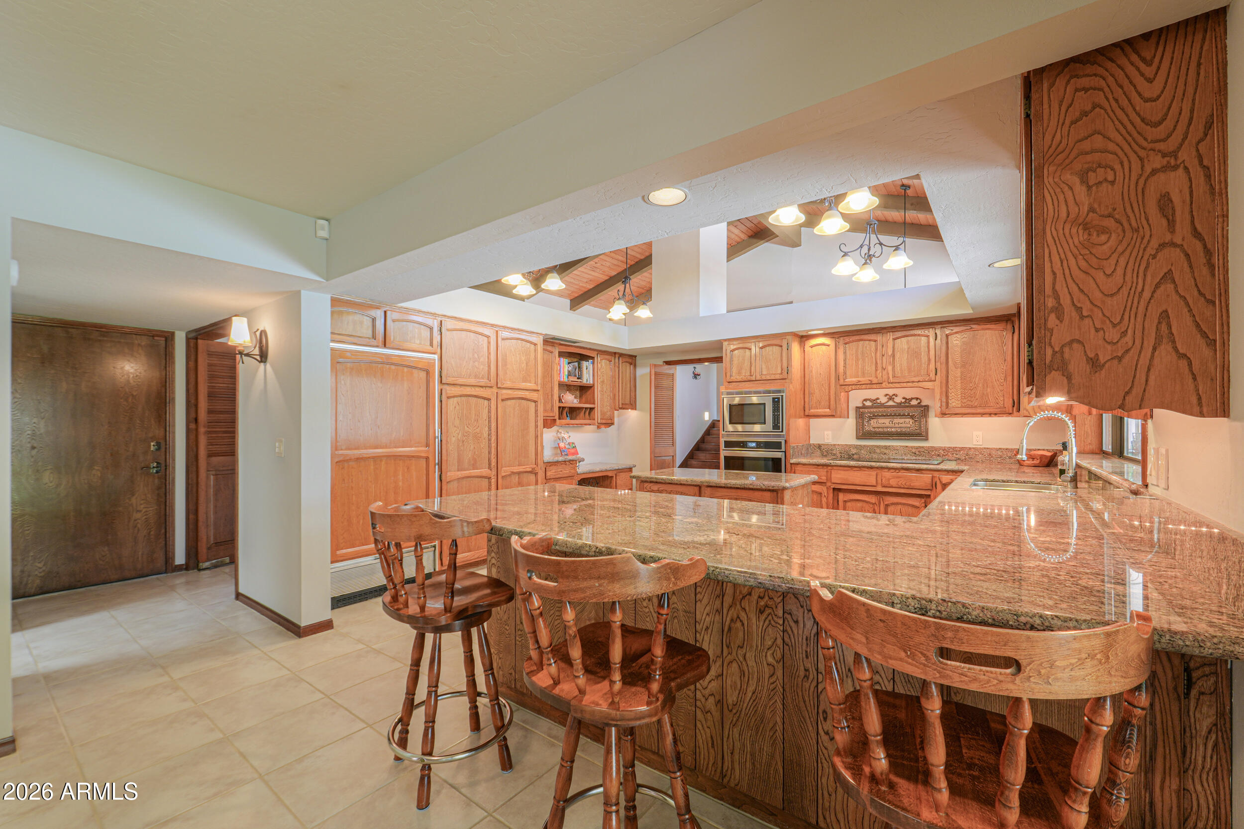 ROUND VALLEY ESTATES - Residential