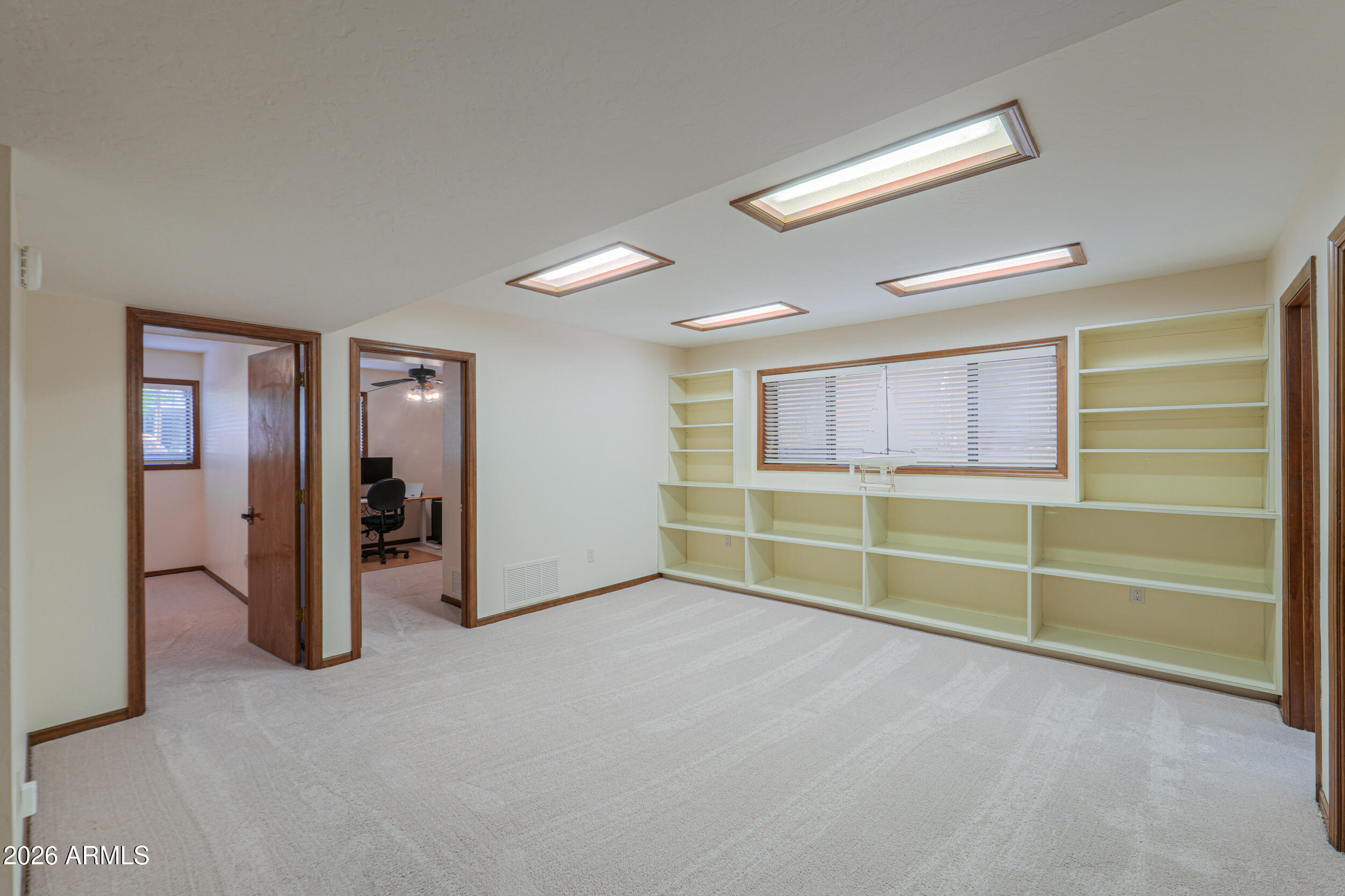 ROUND VALLEY ESTATES - Residential