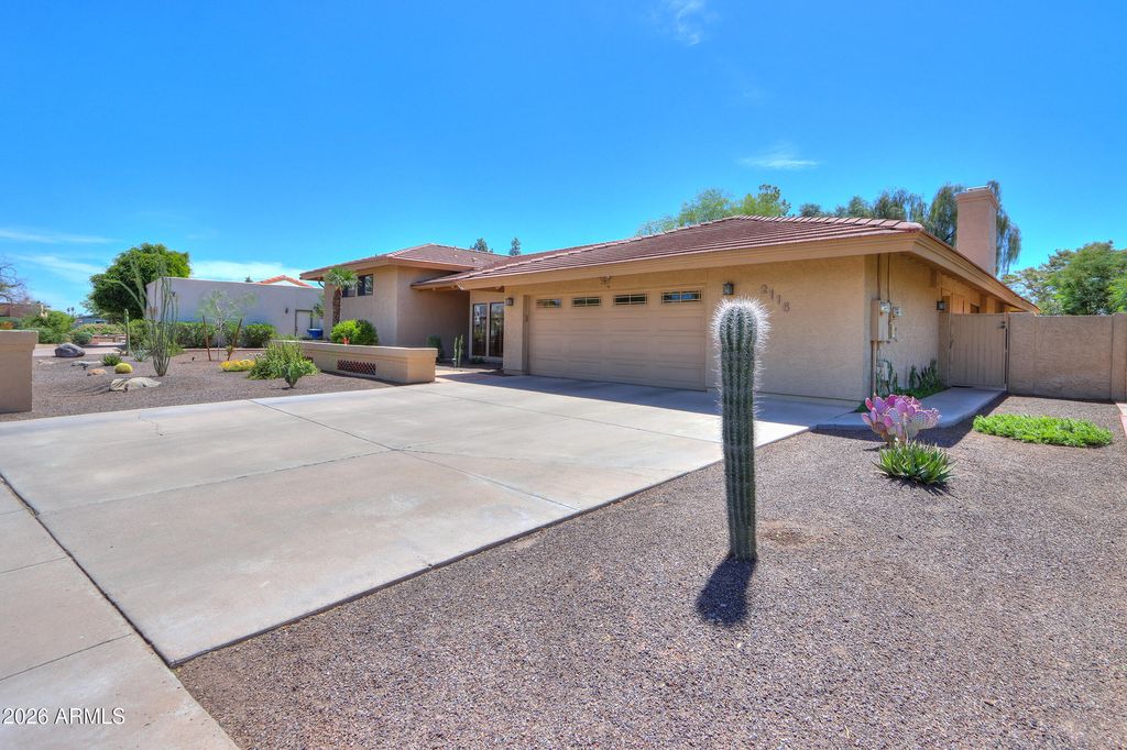 Photo of 2115 E Woodman Drive, Tempe, AZ 85283 (MLS # 7018234)
