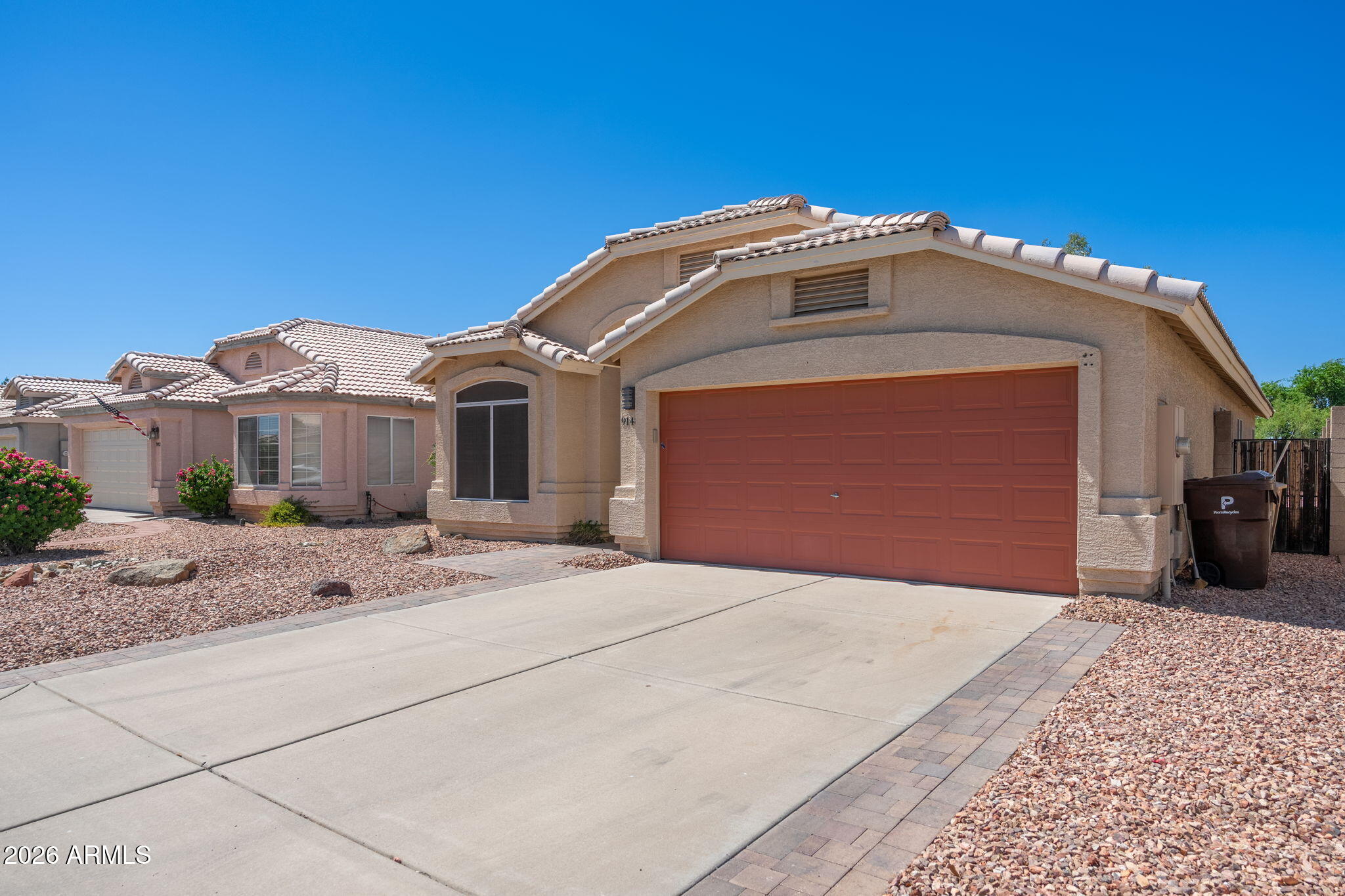 9148 W CANYON Drive