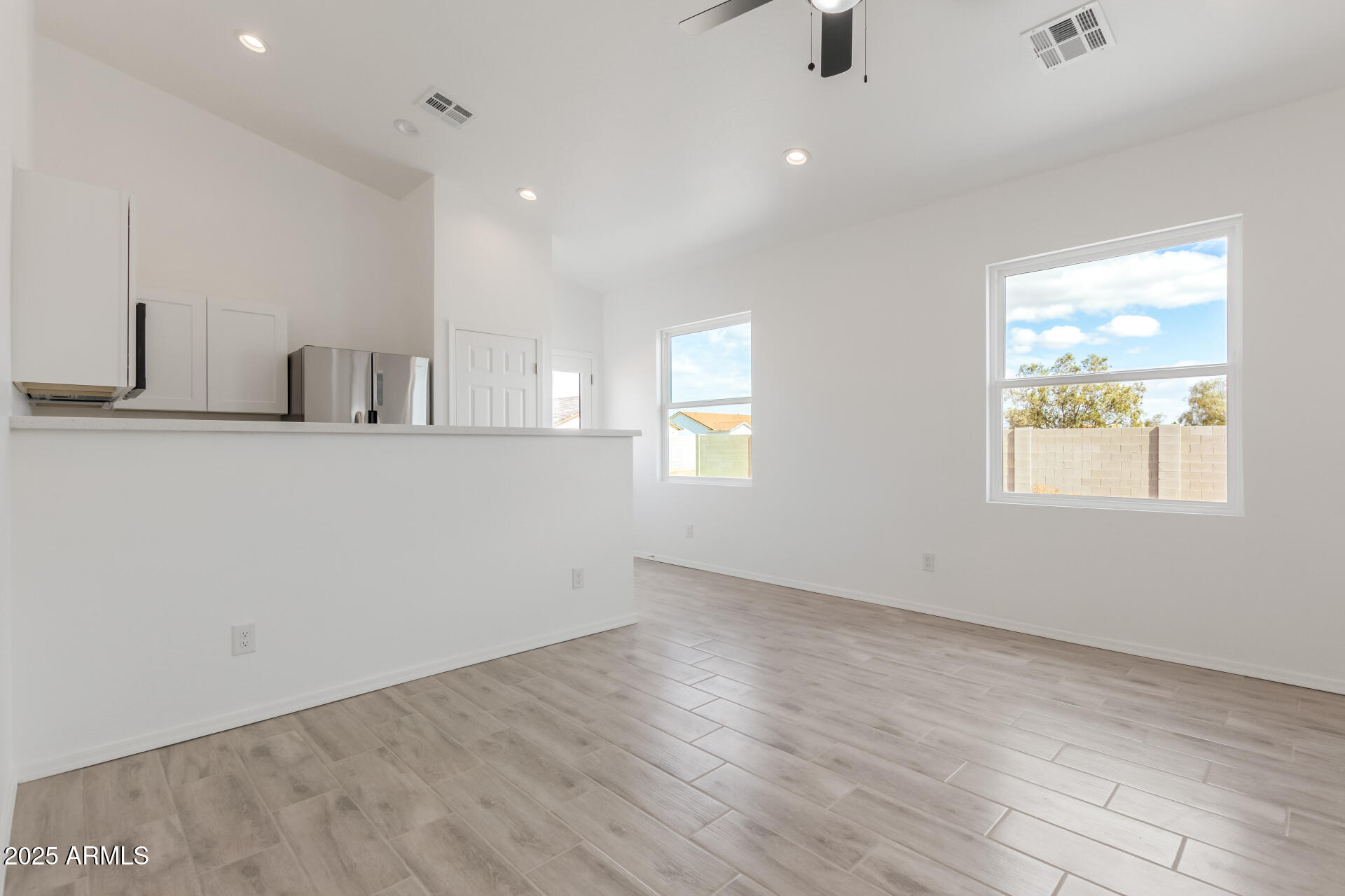 8335 W PINEVETA Drive