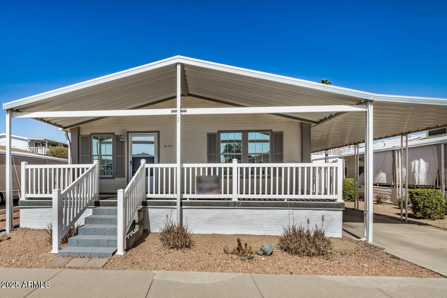 1634 E Michelle Drive