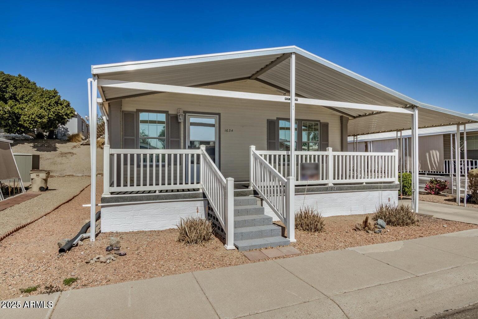 1634 E Michelle Drive