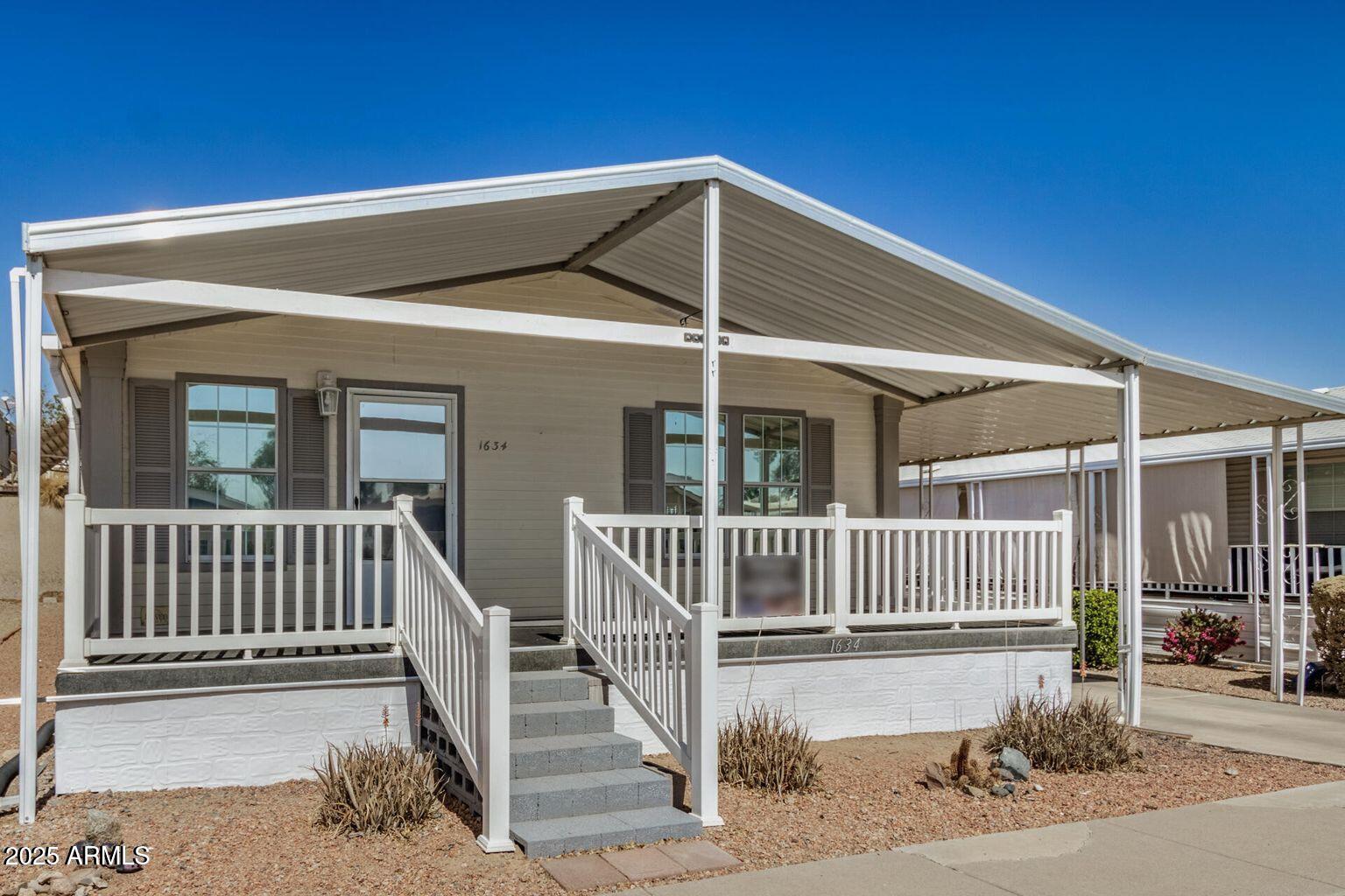 1634 E Michelle Drive