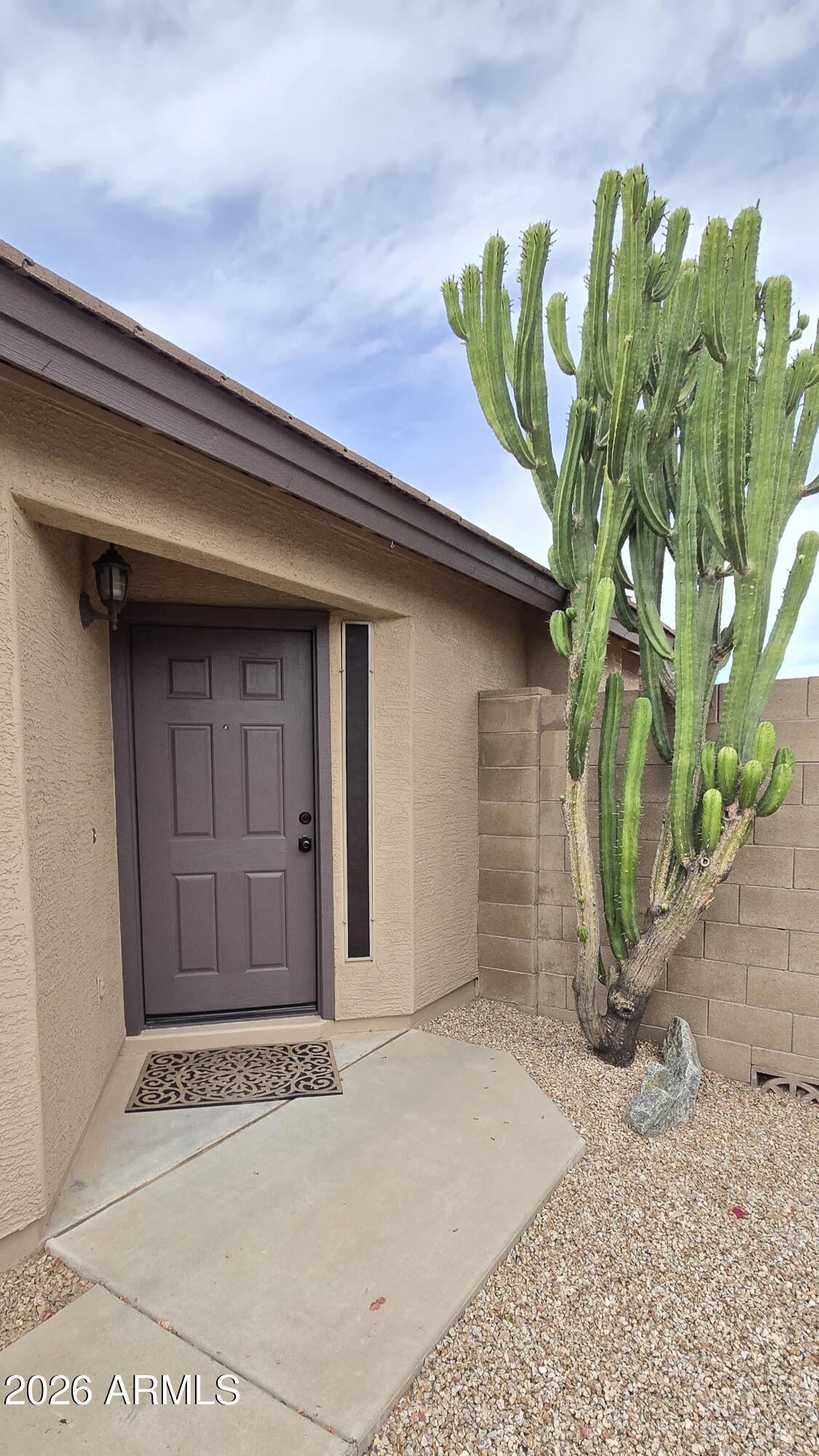 42354 W DESERT FAIRWAYS Drive