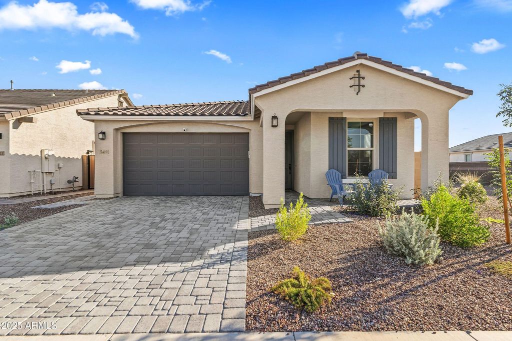 Photo of 5419 W Las Palmaritas Drive, Glendale, AZ 85302 (MLS # 6931110)