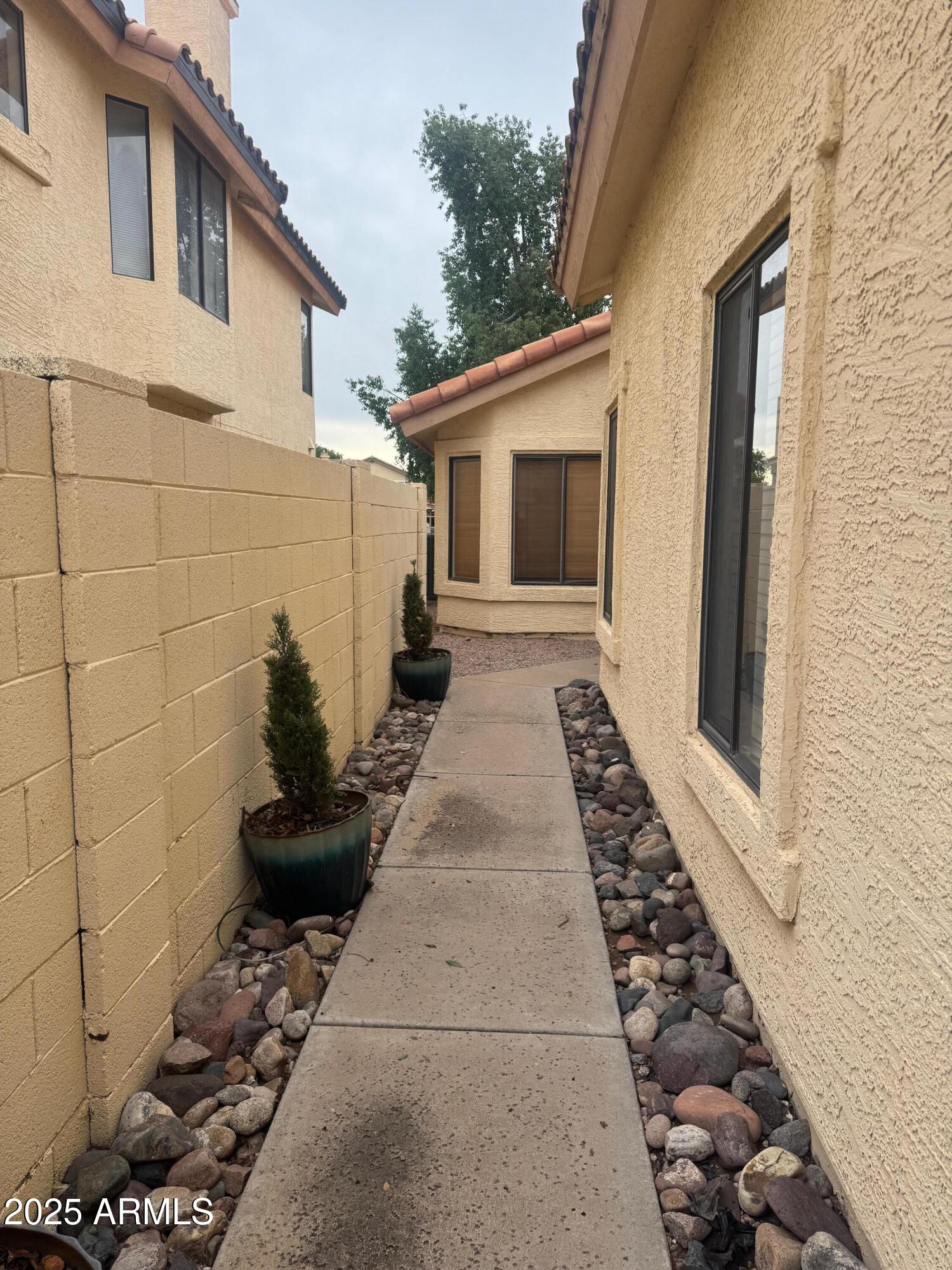 11029 W CRIMSON Lane