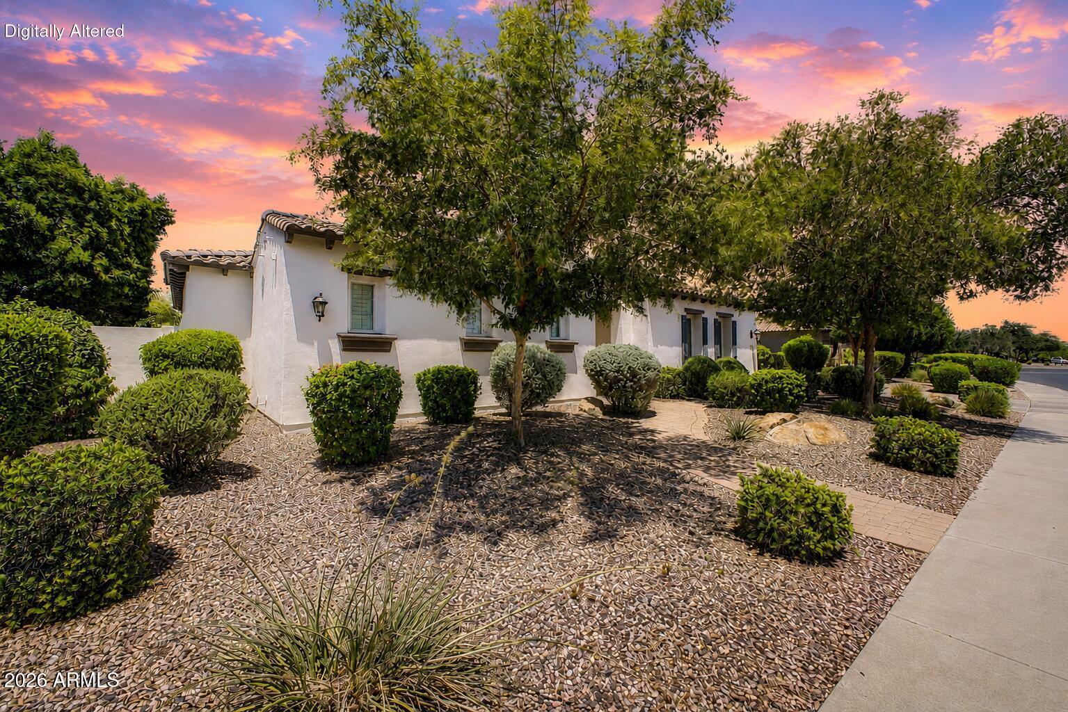 3334 E BIRCHWOOD Place