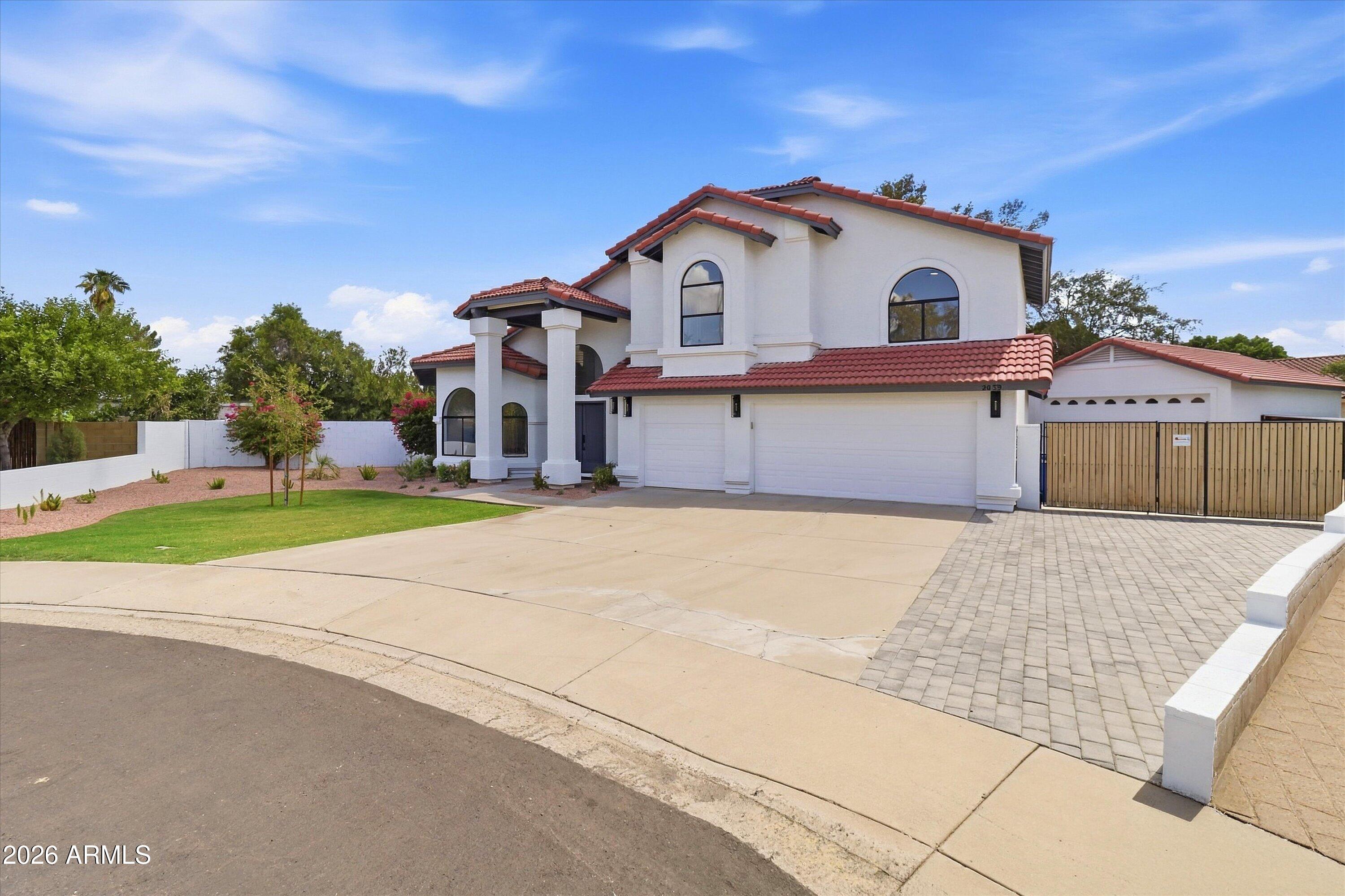 2059 E GLENCOVE Circle