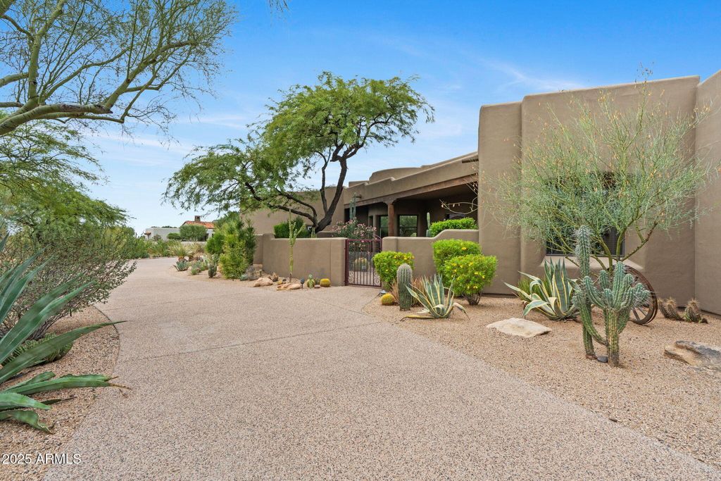Photo of 10040 E Happy Valley Road #365, Scottsdale, AZ 85255 (MLS # 6920405)