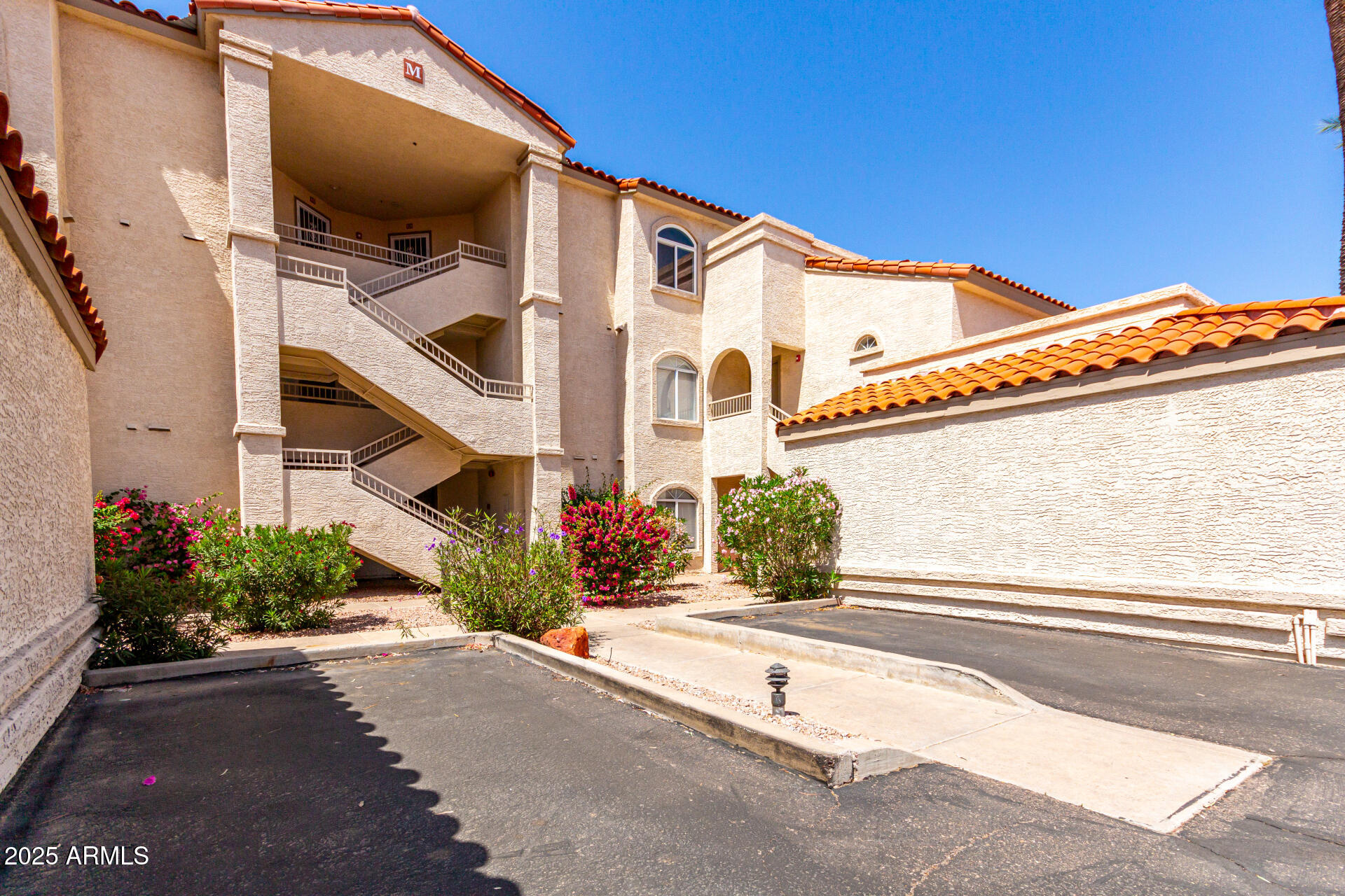 10080 E MOUNTAINVIEW LAKE Drive 327