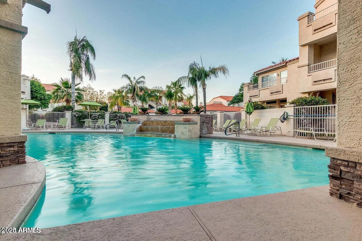 10080 E MOUNTAIN VIEW LAKE Drive 327