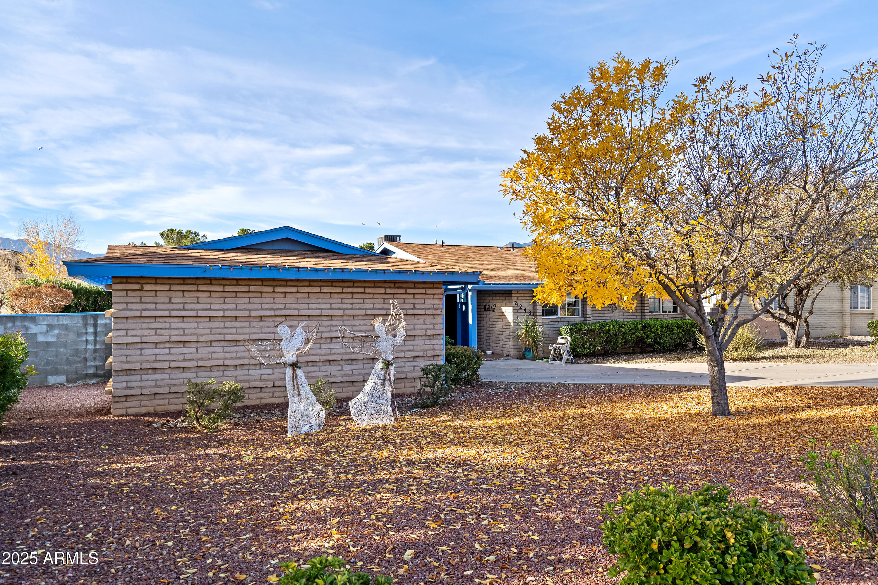 2248 CARMELITA Drive