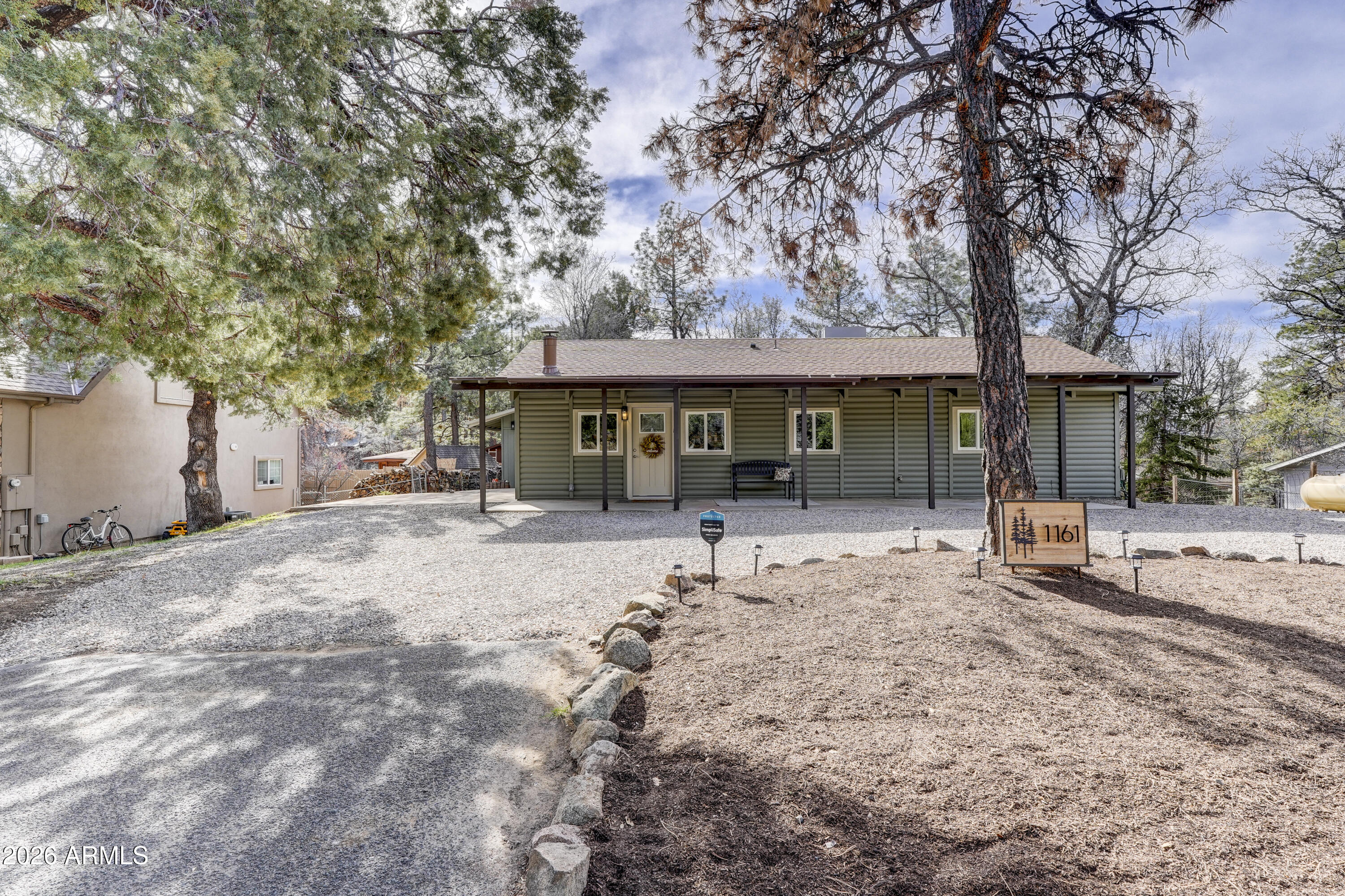 1161 E ELK Trail