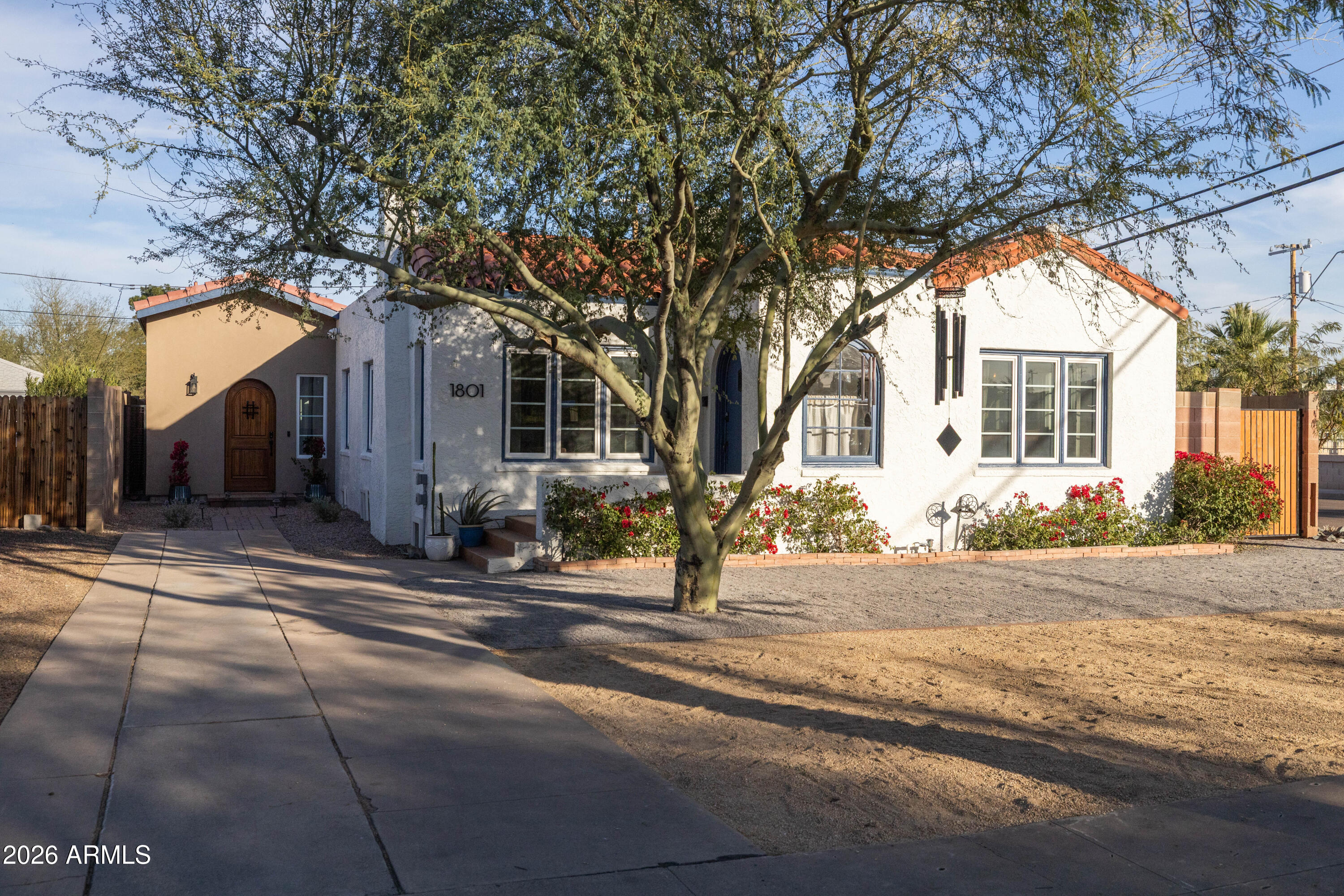 1801 N DAYTON Street