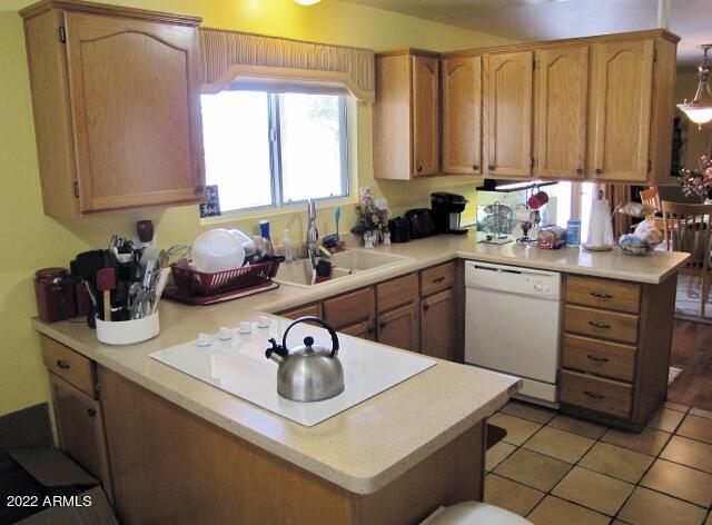 GARDEN CANYON HEIGHTS STRATCOM VILLAGE - Residential Lease