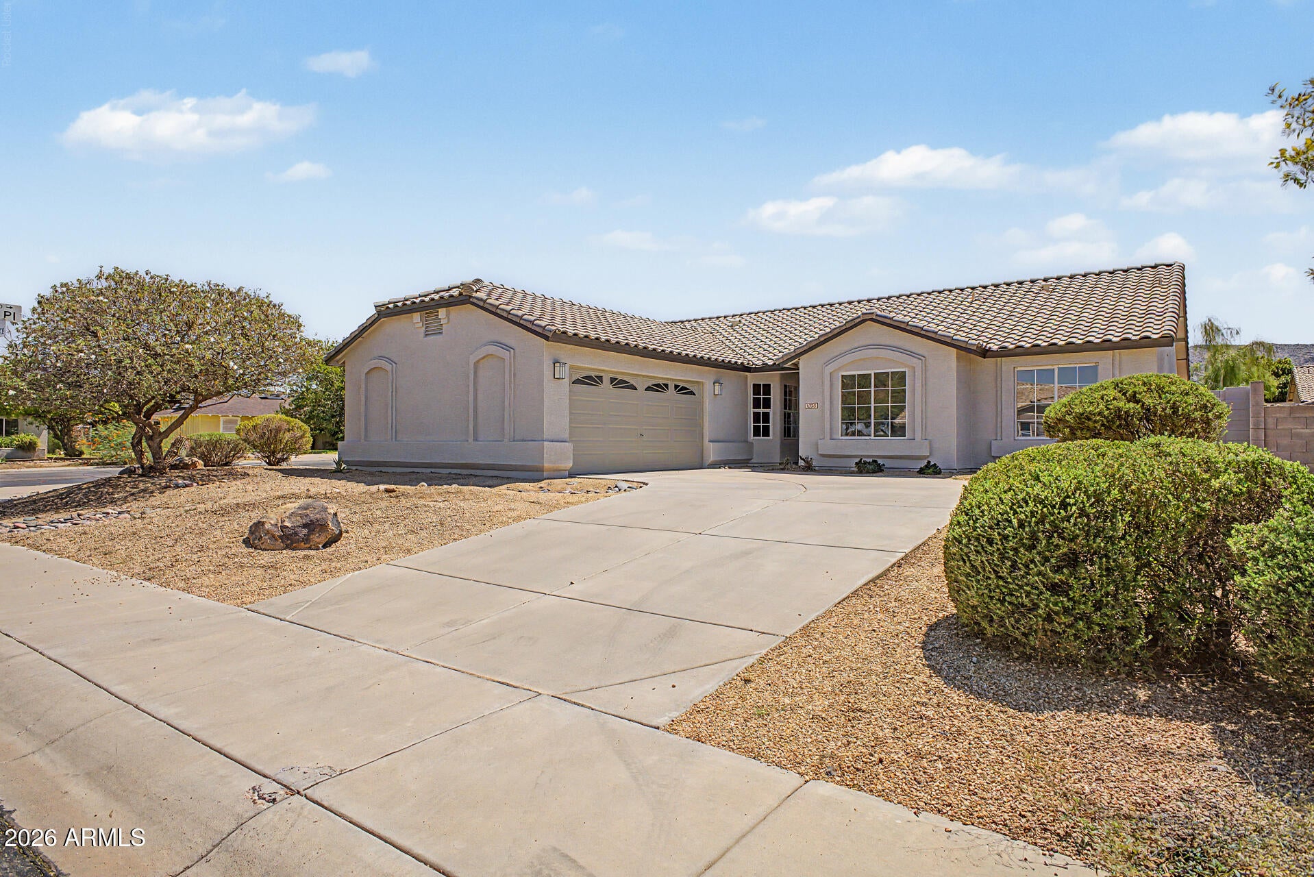 1325 E CONSTANCE Way