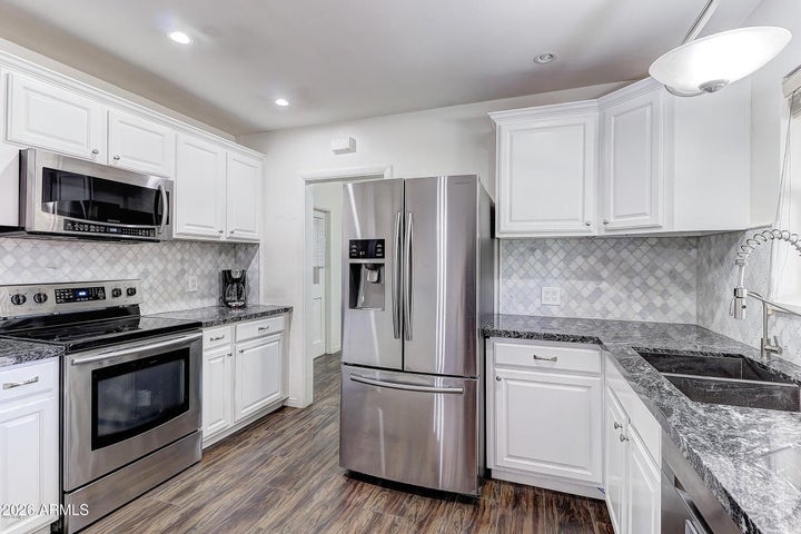 Photo 1 of 67 — 1802 E MISSOURI Avenue, Phoenix, AZ 85016