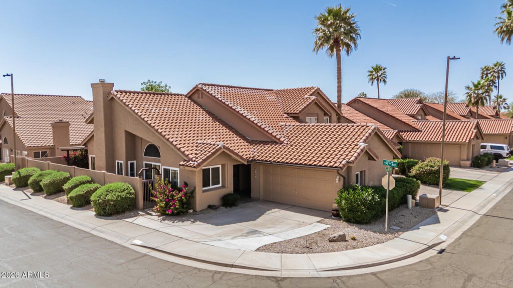 Photo of 9293 E Sutton Drive, Scottsdale, AZ 85260 (MLS # 6994374)