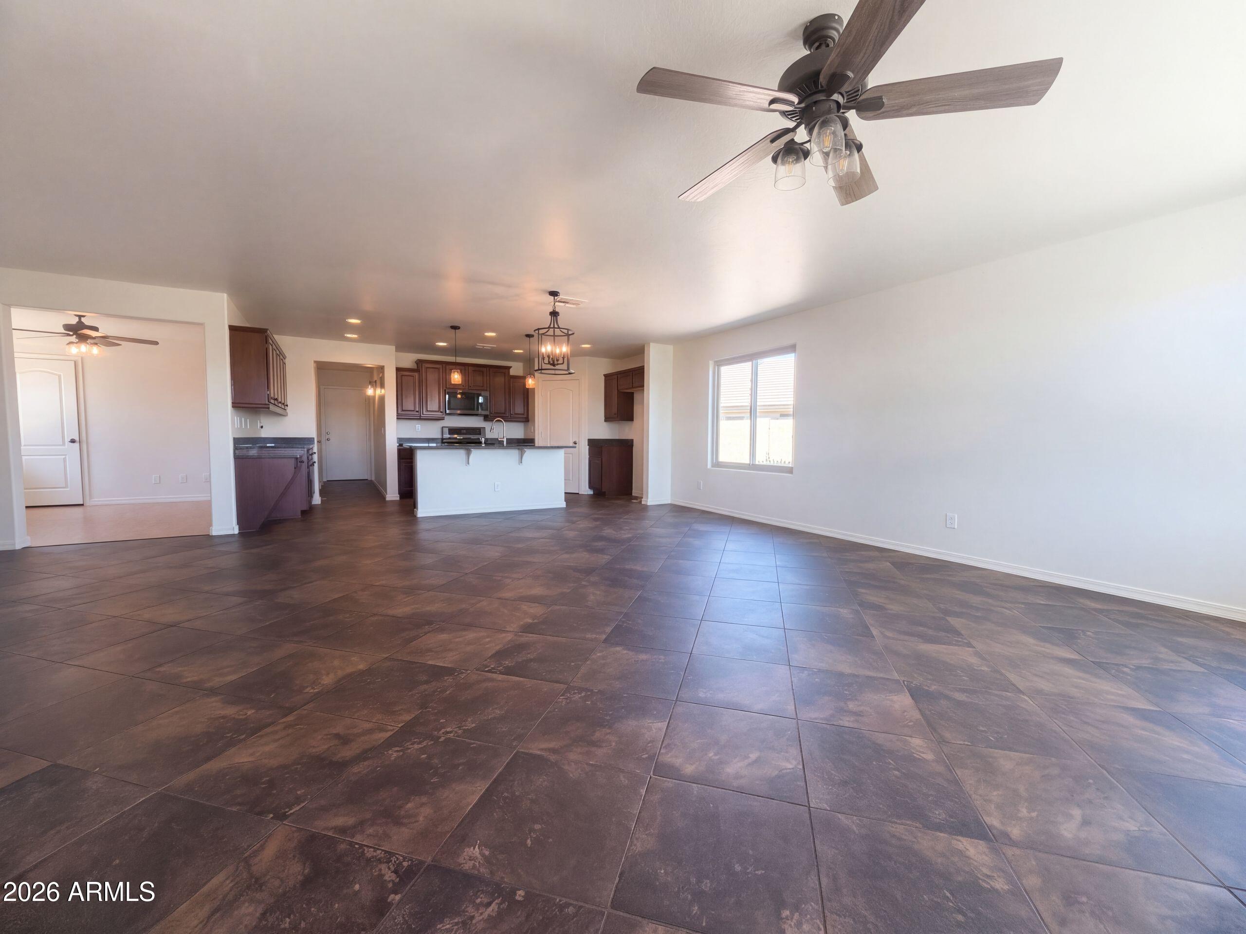 859 W DESERT SEASONS Drive