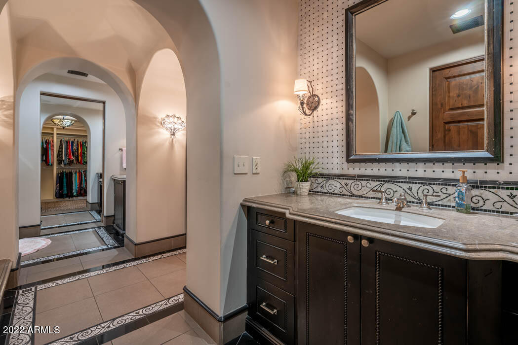 Montelucia Luxury Villas at La Posada - Residential