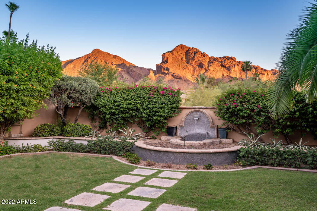 Montelucia Luxury Villas at La Posada - Residential