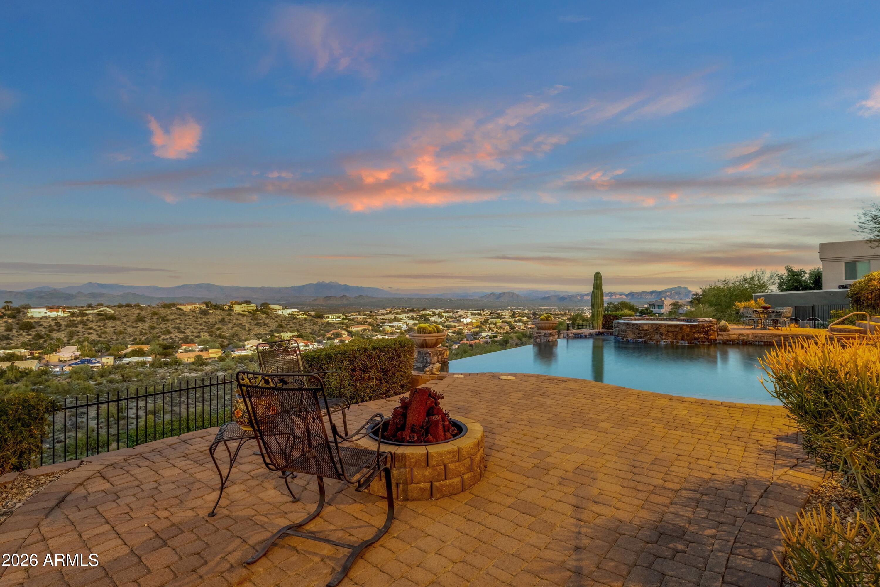 FOUNTAIN HILLS ARIZONA NO. 506-C BLOCK 2 LOTS 10 T - Residential