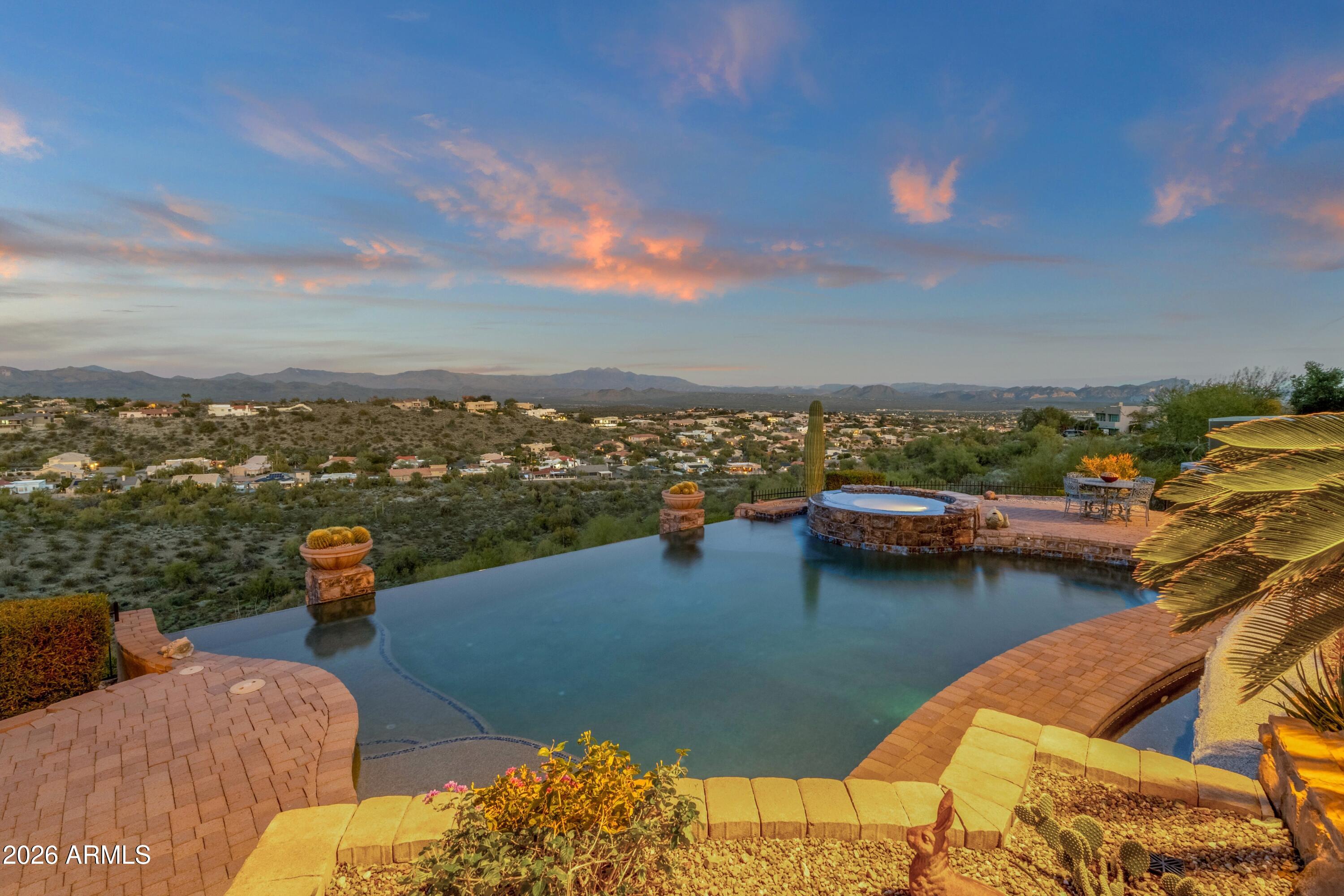 FOUNTAIN HILLS ARIZONA NO. 506-C BLOCK 2 LOTS 10 T - Residential